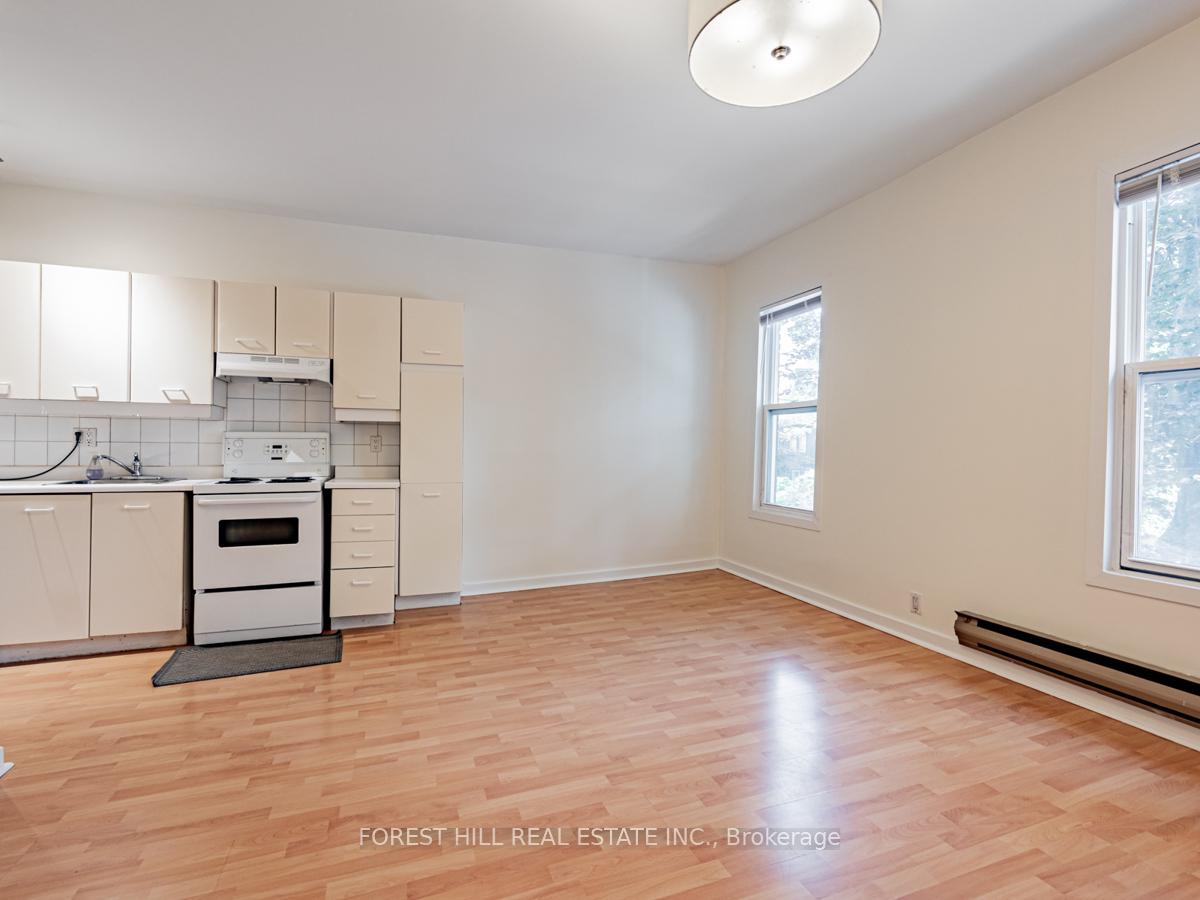 Photo 6 of Unit Upper, 70 Macpherson Avenue, Toronto, Rosedale-Moore Park — HOMEH