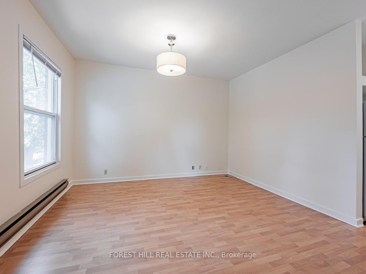 Photo 8 of Unit Upper, 70 Macpherson Avenue, Toronto, Rosedale-Moore Park — HOMEH