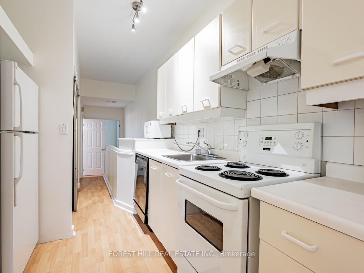 Photo 11 of Unit Upper, 70 Macpherson Avenue, Toronto, Rosedale-Moore Park — HOMEH