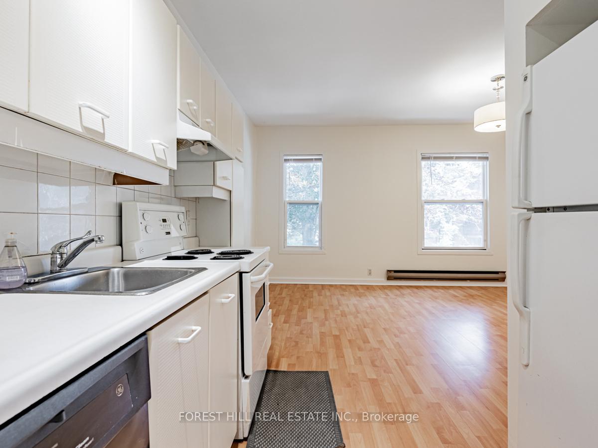 Photo 12 of Unit Upper, 70 Macpherson Avenue, Toronto, Rosedale-Moore Park — HOMEH