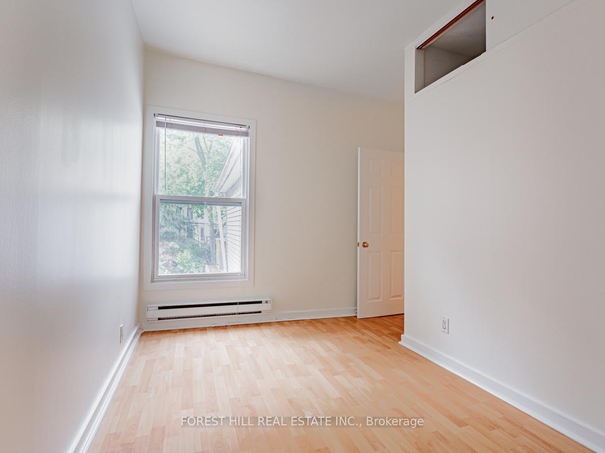 Photo 15 of Unit Upper, 70 Macpherson Avenue, Toronto, Rosedale-Moore Park — HOMEH