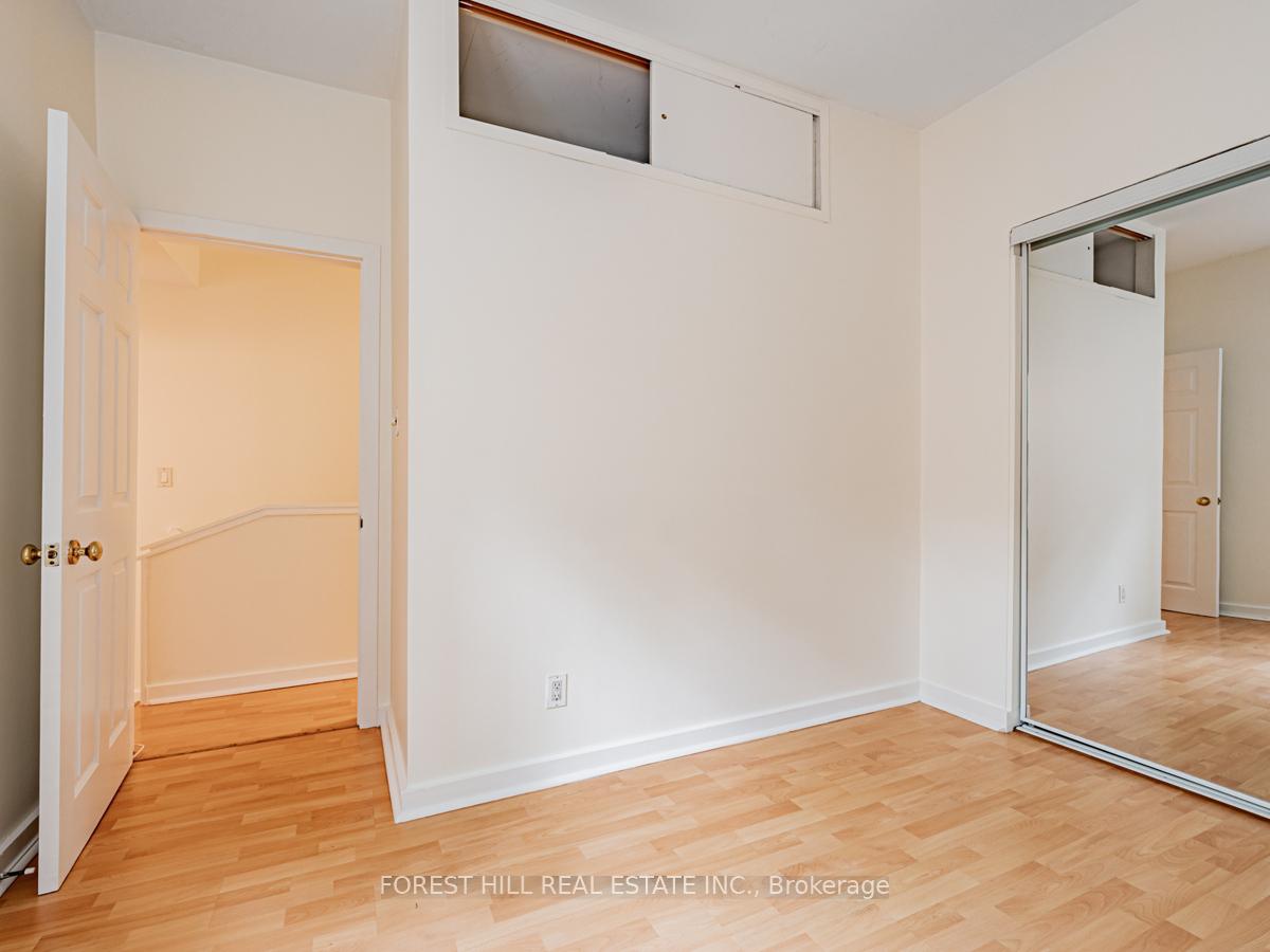 Photo 16 of Unit Upper, 70 Macpherson Avenue, Toronto, Rosedale-Moore Park — HOMEH