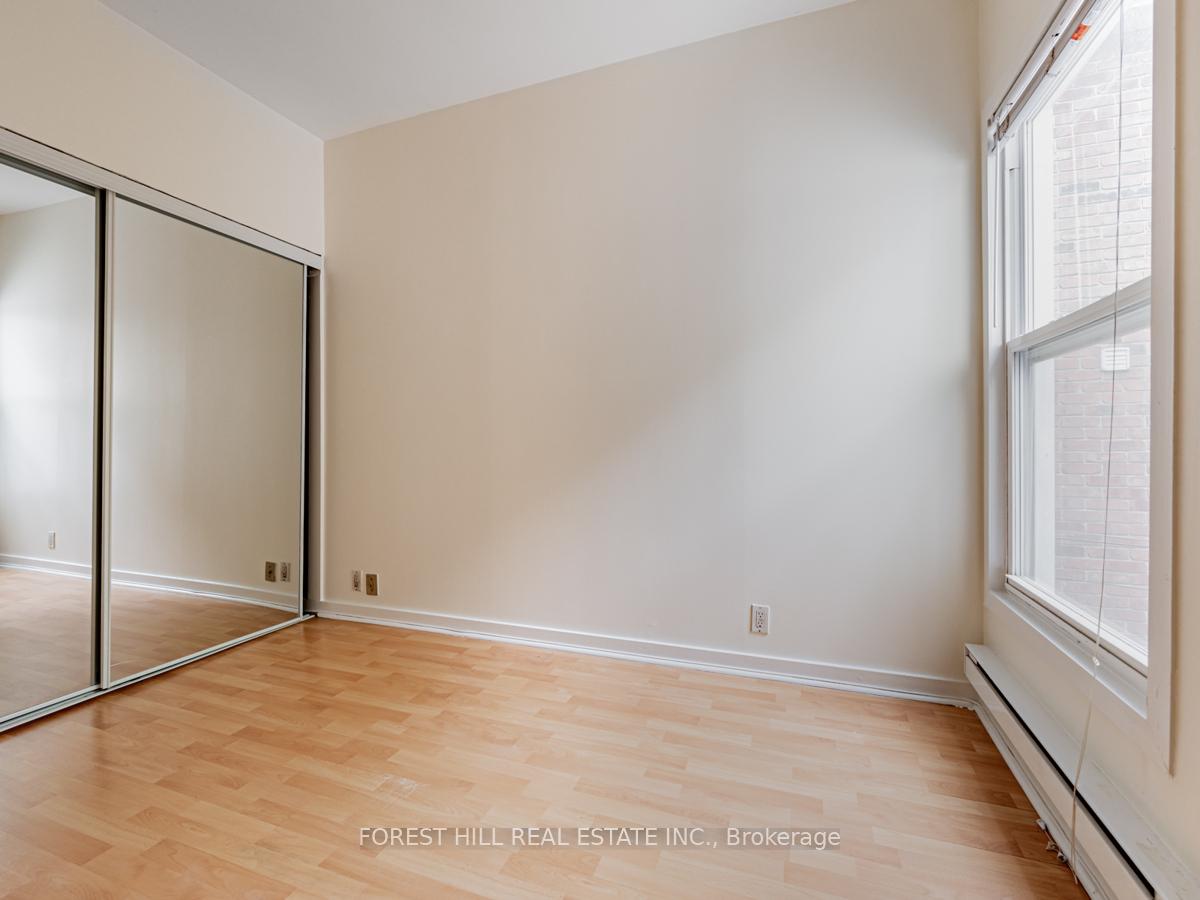 Photo 17 of Unit Upper, 70 Macpherson Avenue, Toronto, Rosedale-Moore Park — HOMEH