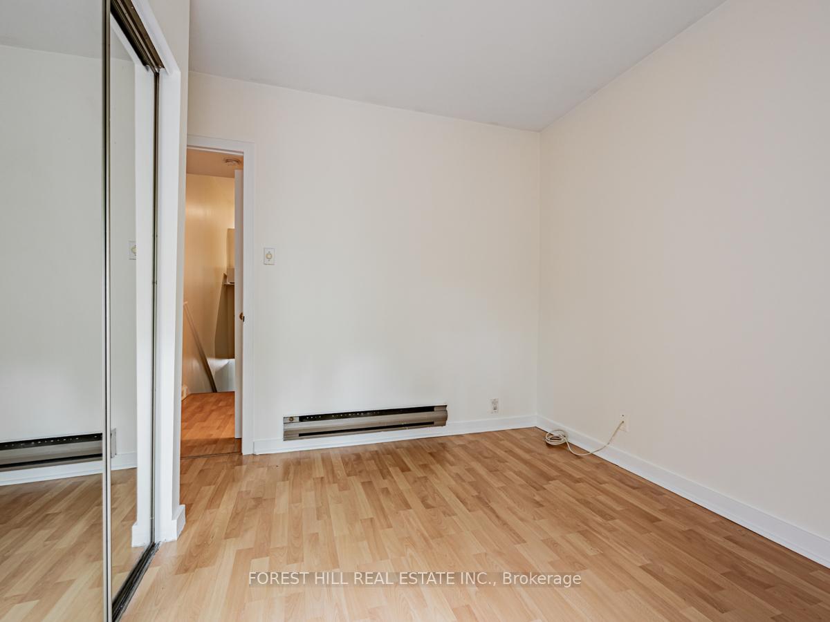 Photo 19 of Unit Upper, 70 Macpherson Avenue, Toronto, Rosedale-Moore Park — HOMEH