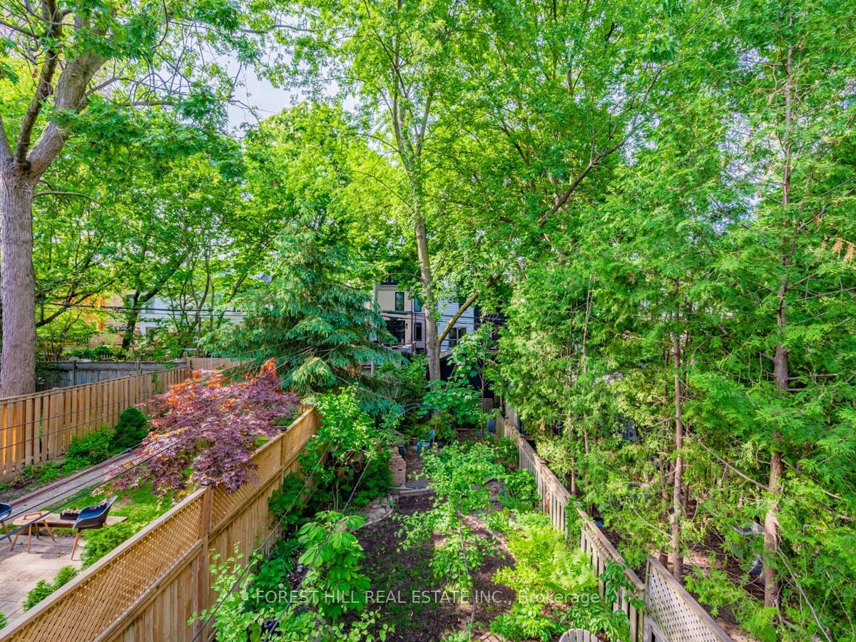 Photo 22 of Unit Upper, 70 Macpherson Avenue, Toronto, Rosedale-Moore Park — HOMEH