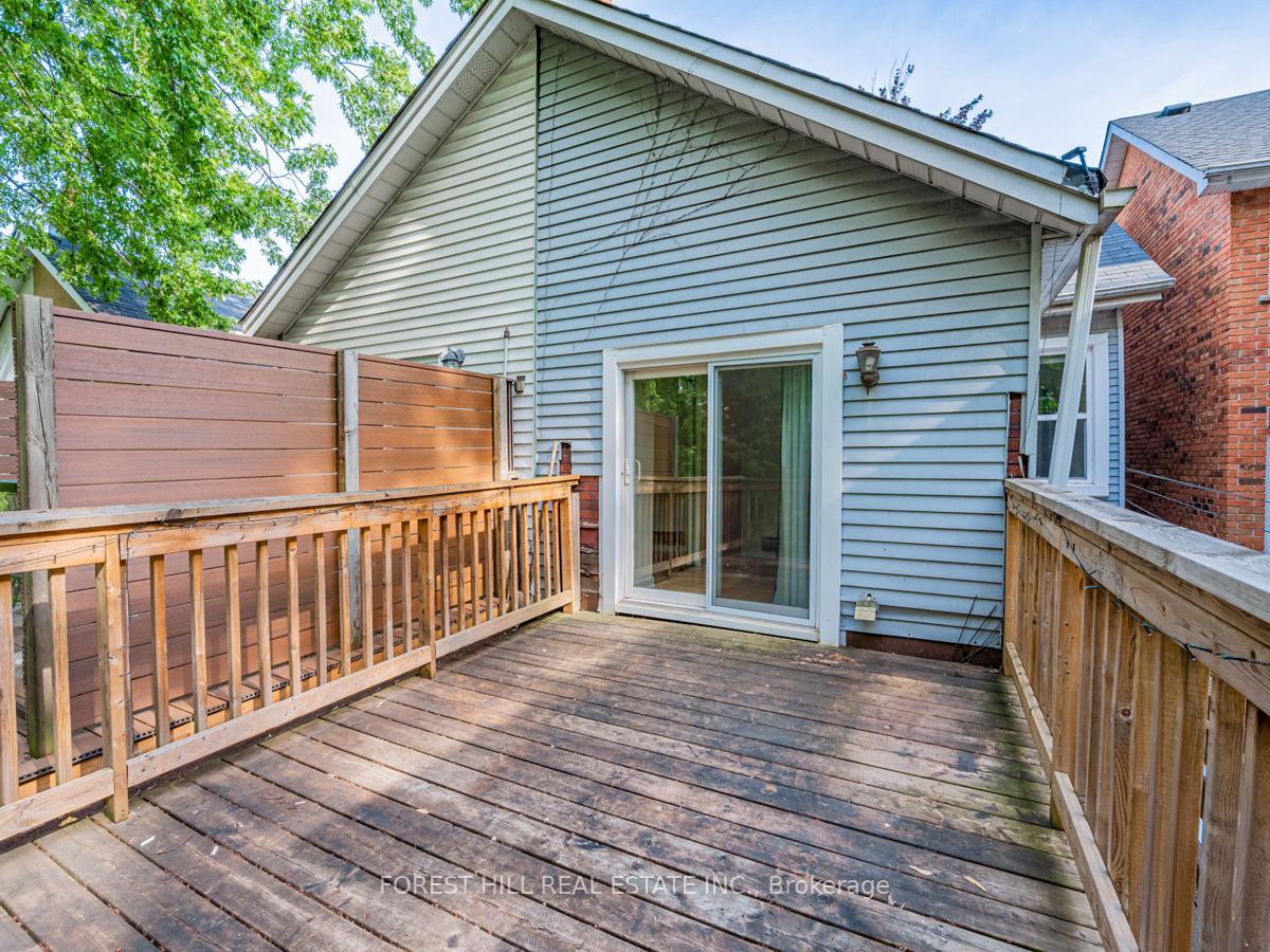 Photo 23 of Unit Upper, 70 Macpherson Avenue, Toronto, Rosedale-Moore Park — HOMEH