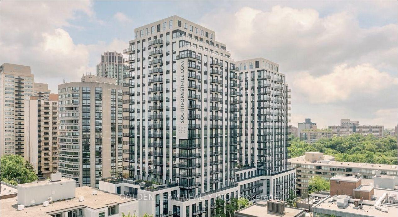 Front of Unit 905, 91 Montclair Avenue