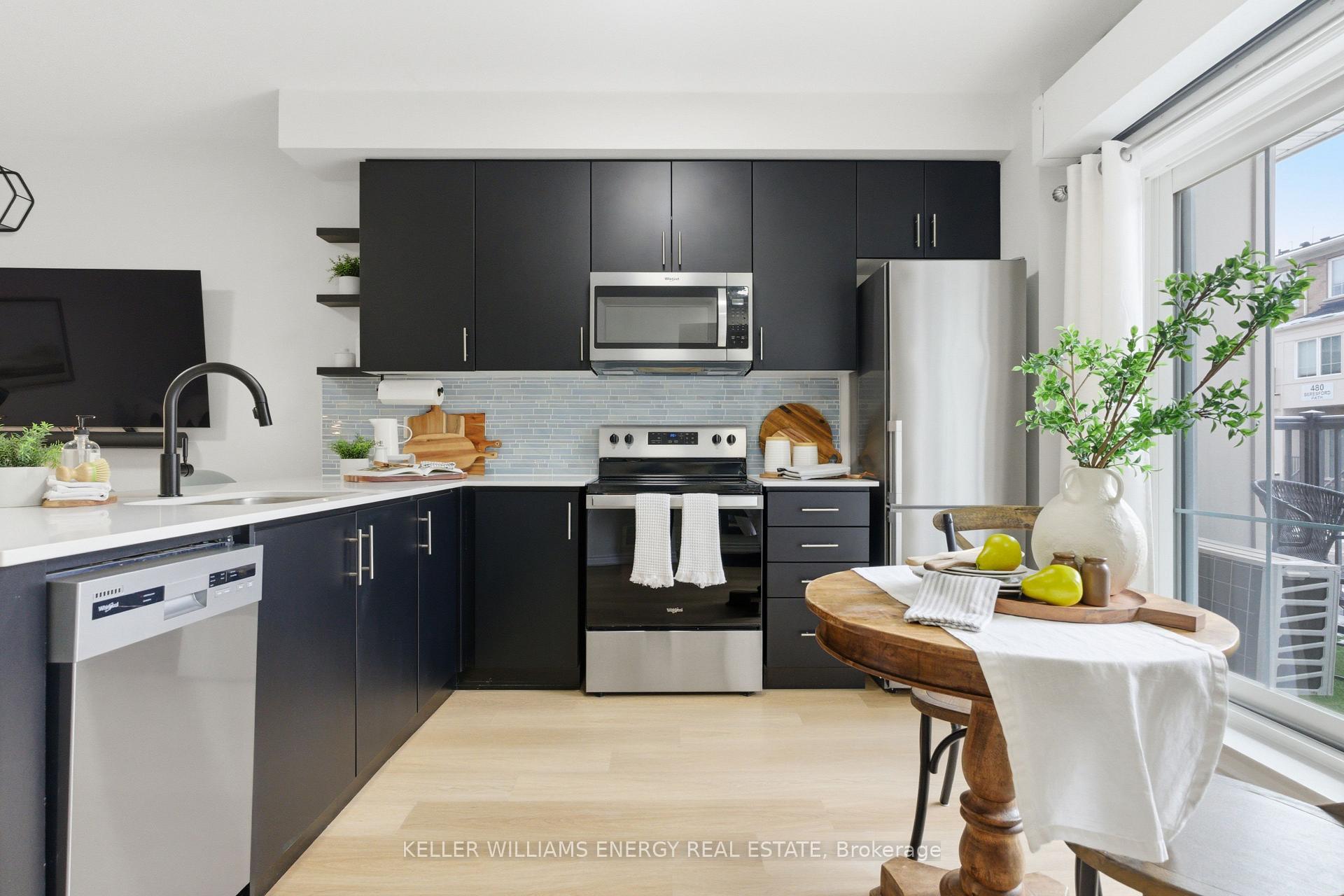 Photo 2 of Unit 7, 475 Beresford Path, Oshawa, Central — HOMEH