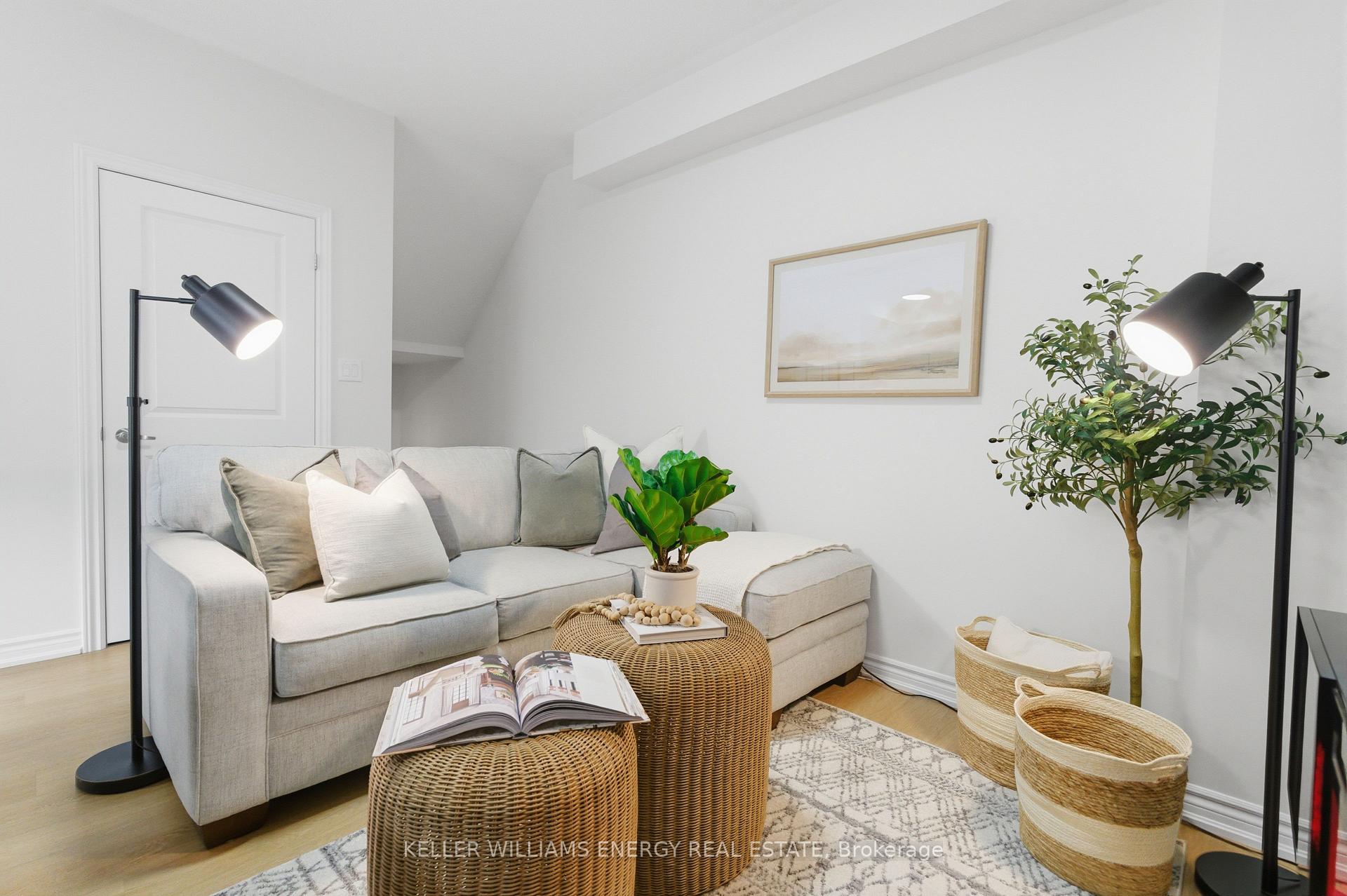 Photo 3 of Unit 7, 475 Beresford Path, Oshawa, Central — HOMEH