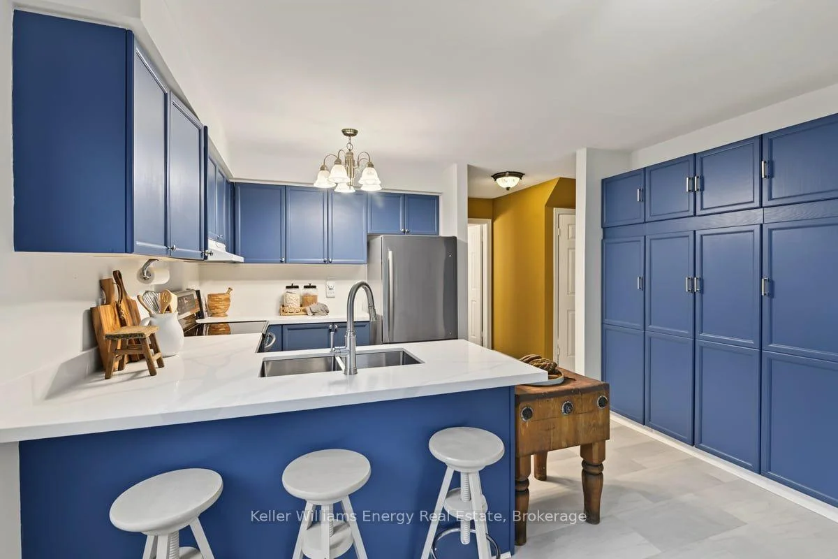 Photo 16 of 602 Carlisle Street, Cobourg — HOMEH