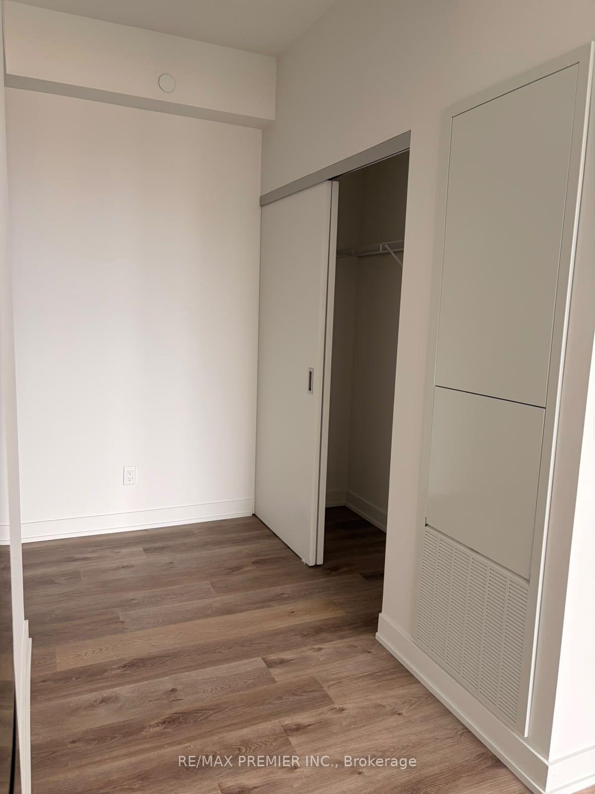 Photo 8 of Unit 1008, 91 John Street, Hamilton, Corktown — HOMEH
