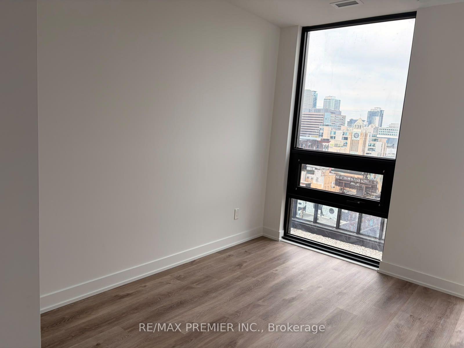 Photo 9 of Unit 1008, 91 John Street, Hamilton, Corktown — HOMEH