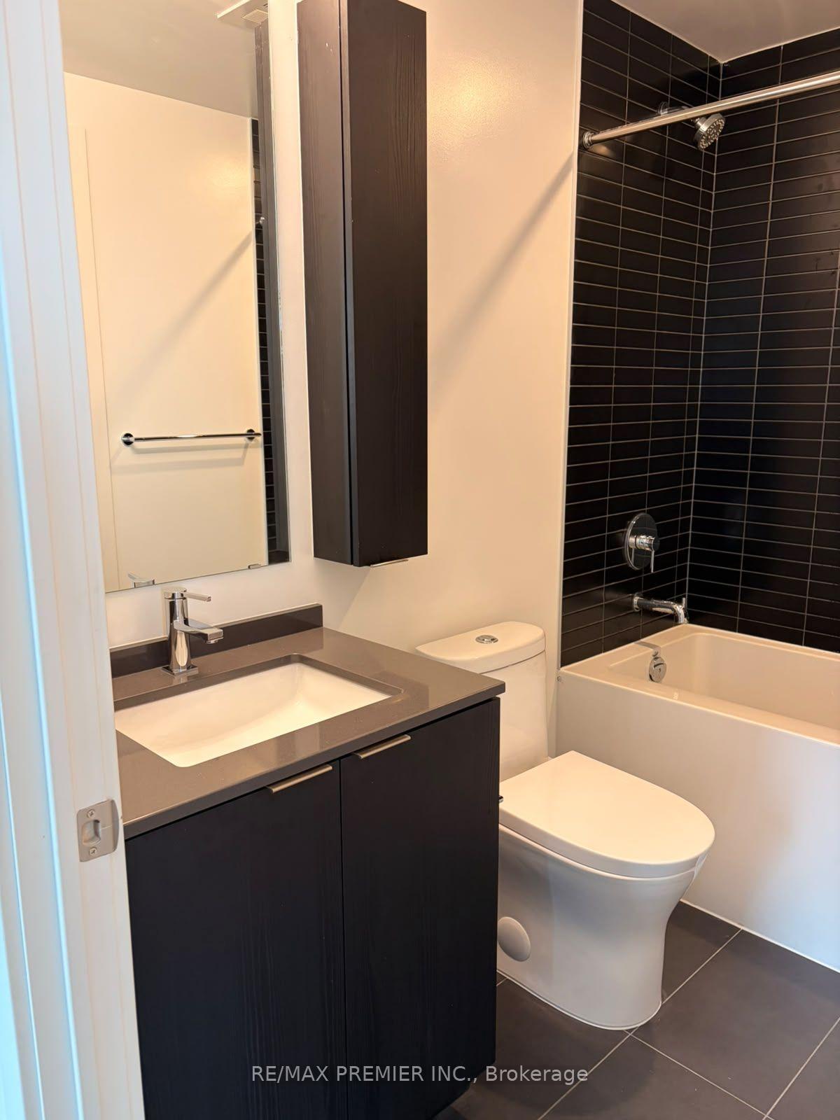 Photo 12 of Unit 1008, 91 John Street, Hamilton, Corktown — HOMEH