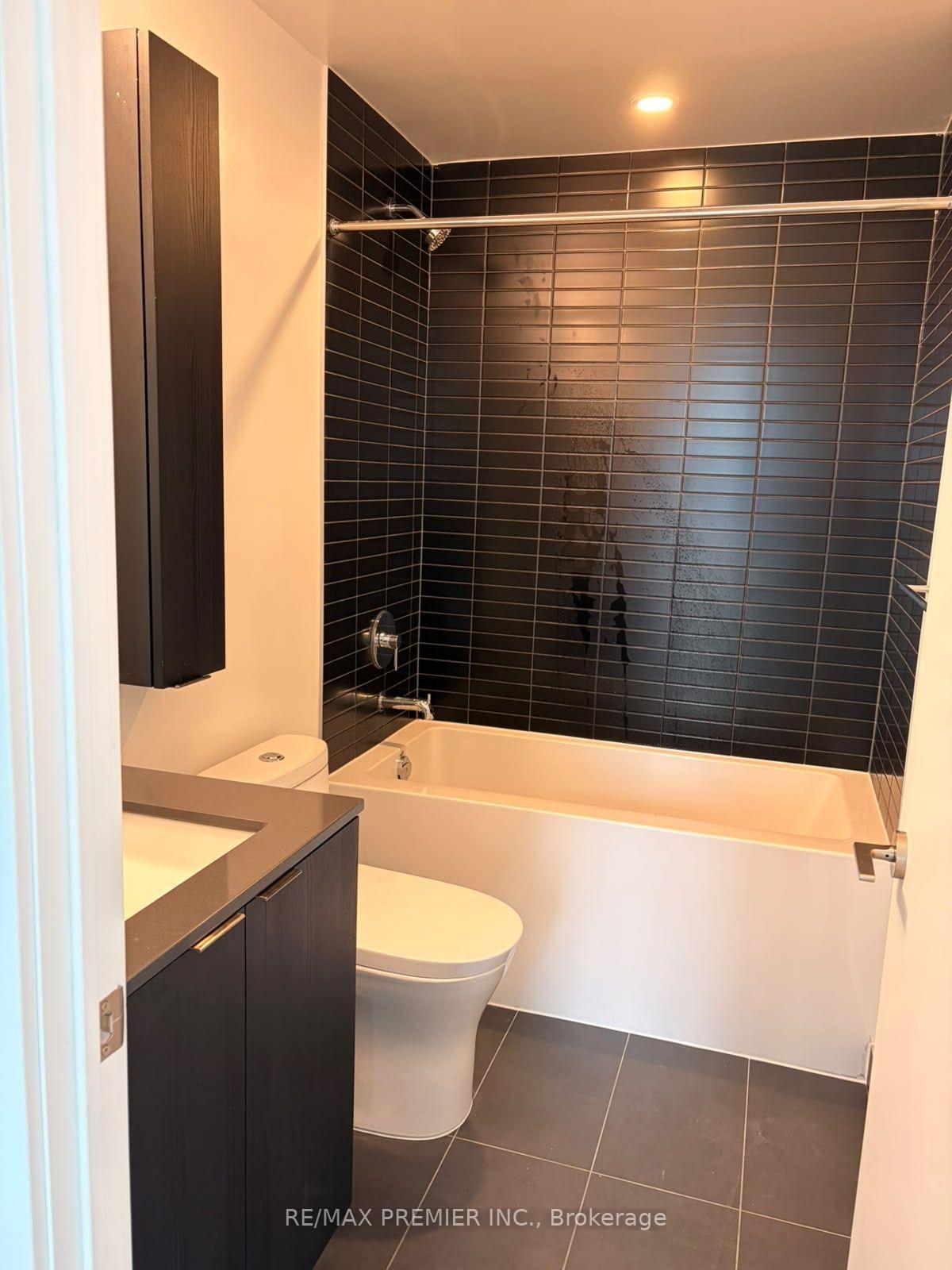 Photo 13 of Unit 1008, 91 John Street, Hamilton, Corktown — HOMEH