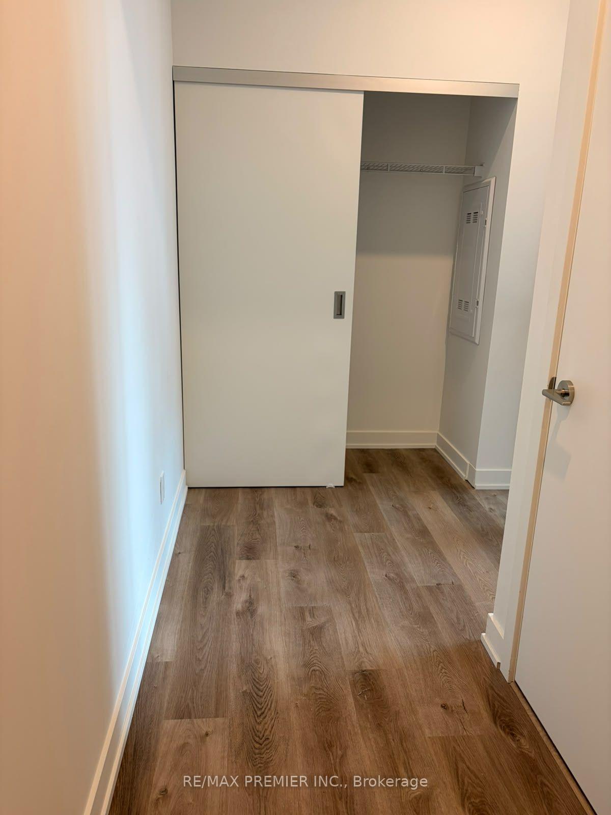 Photo 14 of Unit 1008, 91 John Street, Hamilton, Corktown — HOMEH