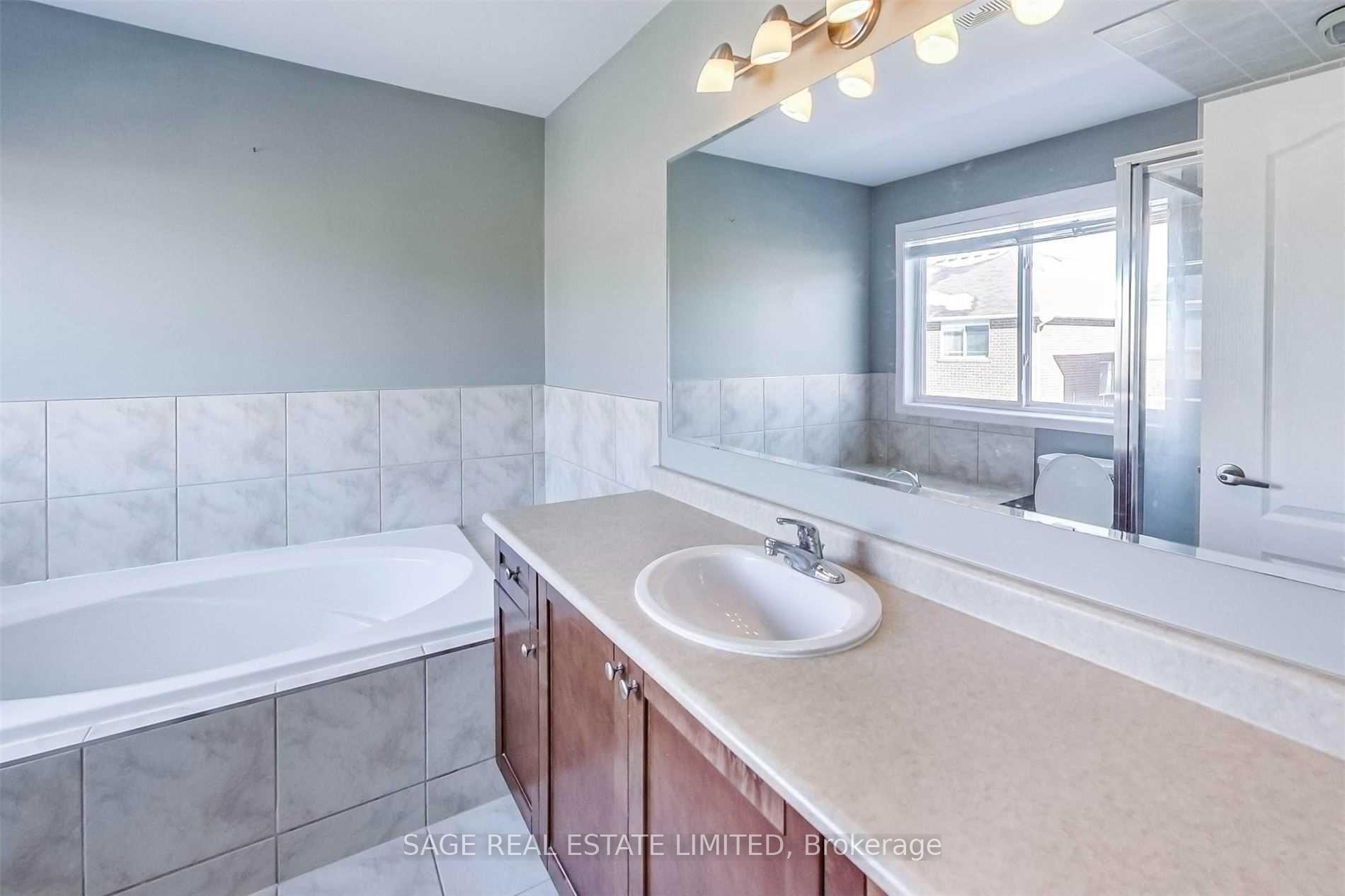 Photo 21 of 1131 Barr Crescent, Milton, Beaty — HOMEH