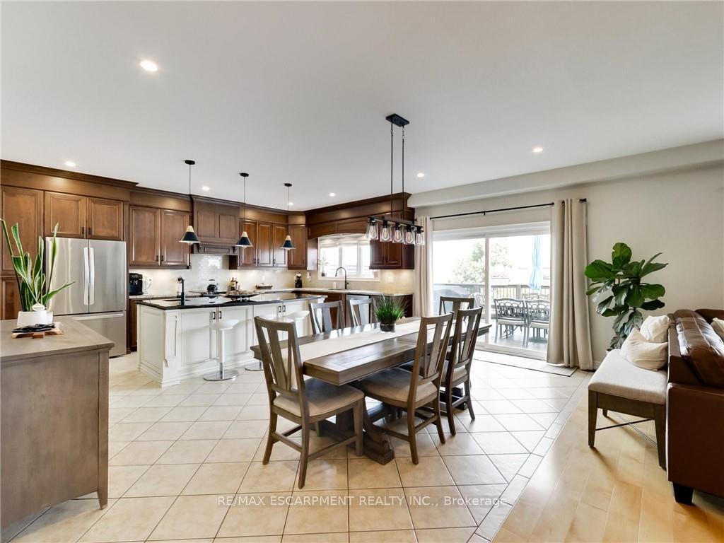 Photo 17 of 4007 Bush Crescent, Lincoln, Beamsville — HOMEH
