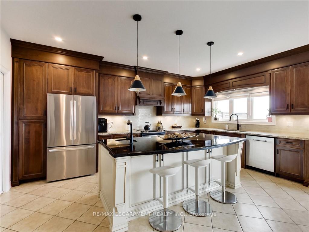 Photo 27 of 4007 Bush Crescent, Lincoln, Beamsville — HOMEH