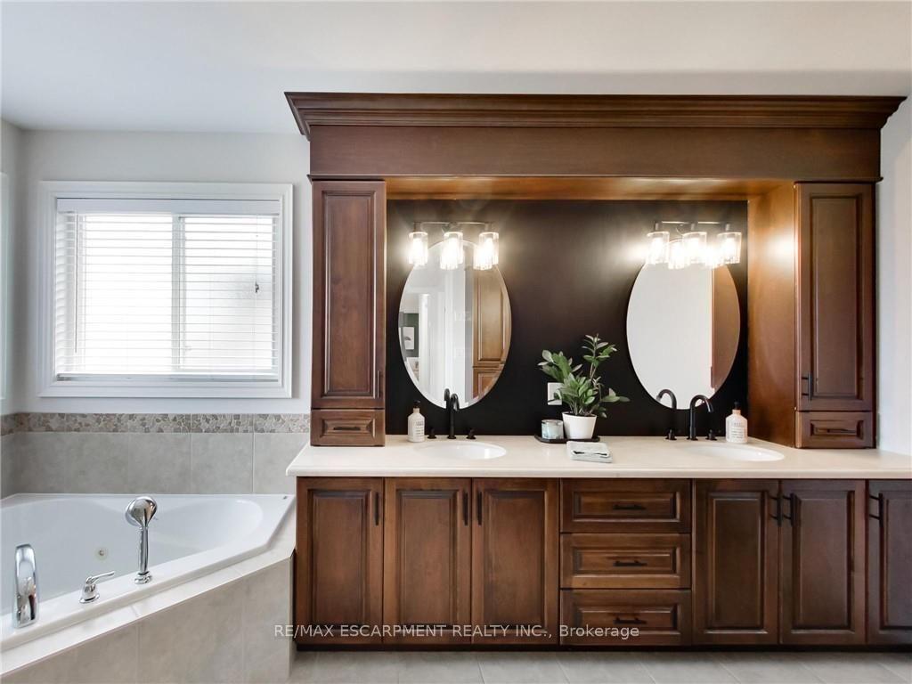 Photo 49 of 4007 Bush Crescent, Lincoln, Beamsville — HOMEH