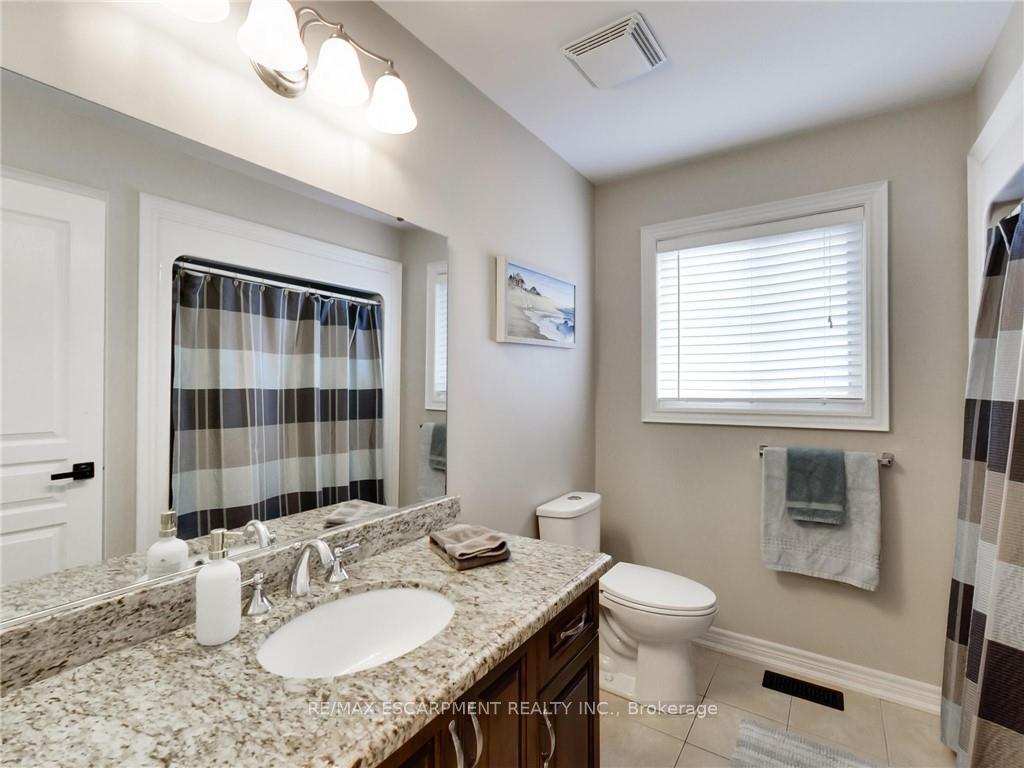 Photo 55 of 4007 Bush Crescent, Lincoln, Beamsville — HOMEH