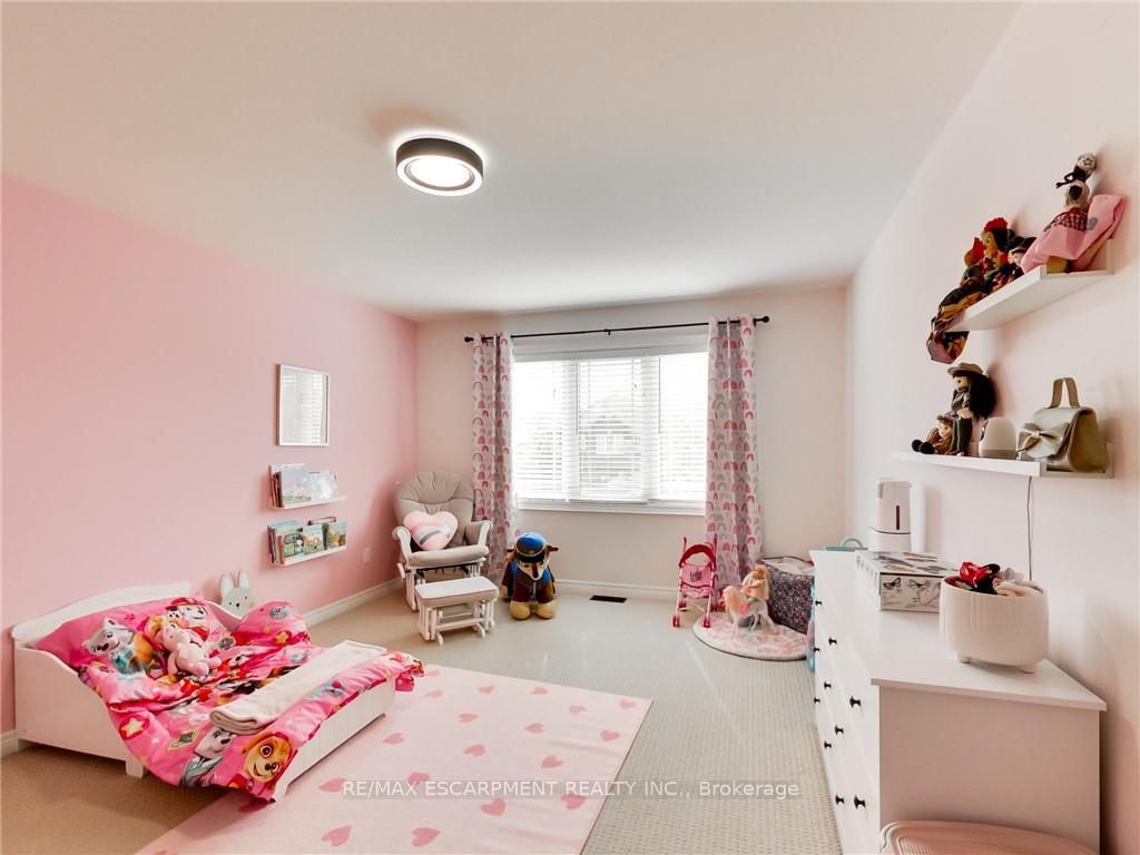 Photo 57 of 4007 Bush Crescent, Lincoln, Beamsville — HOMEH