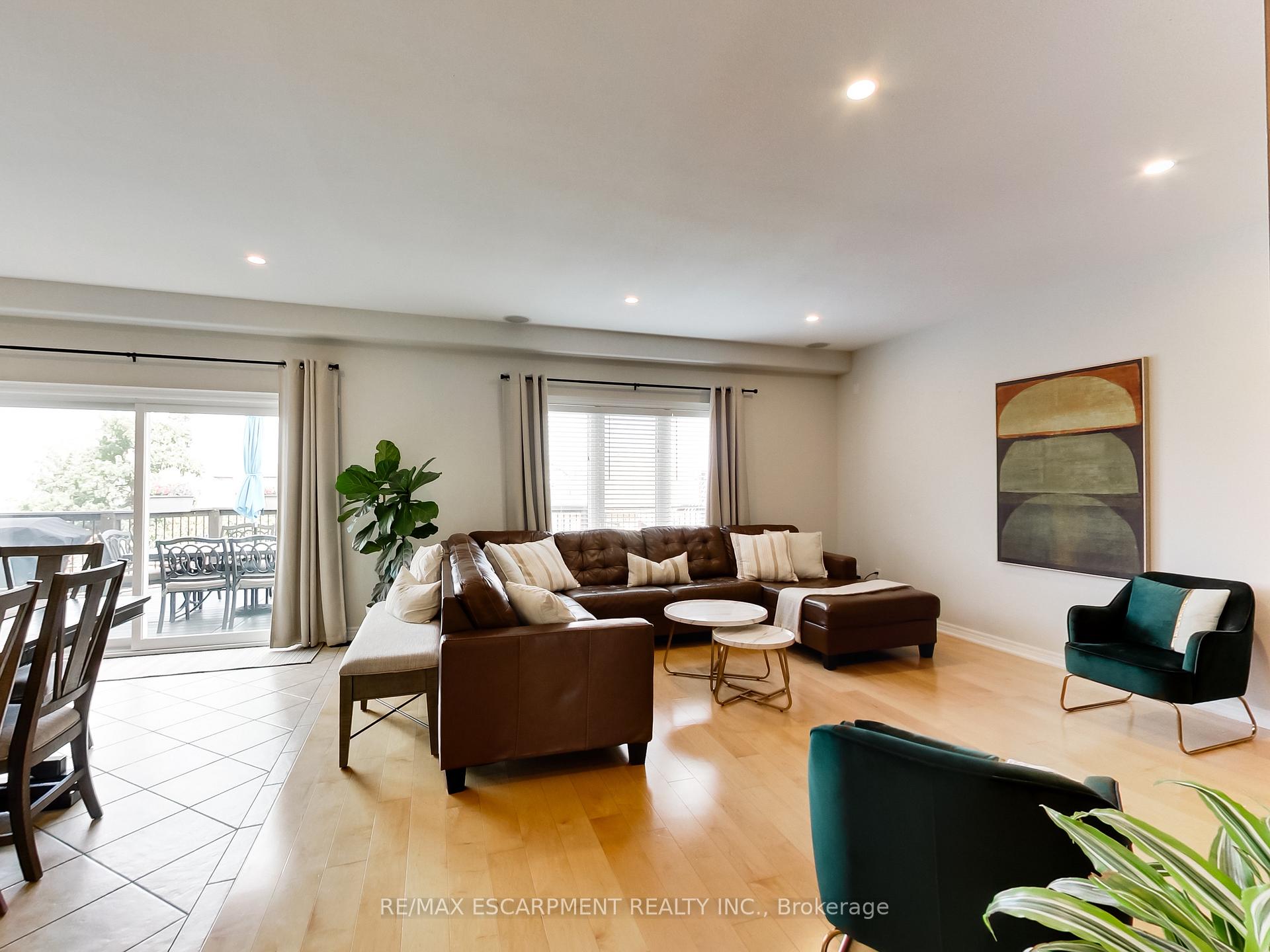 Photo 12 of 4007 Bush Crescent, Lincoln, Beamsville — HOMEH