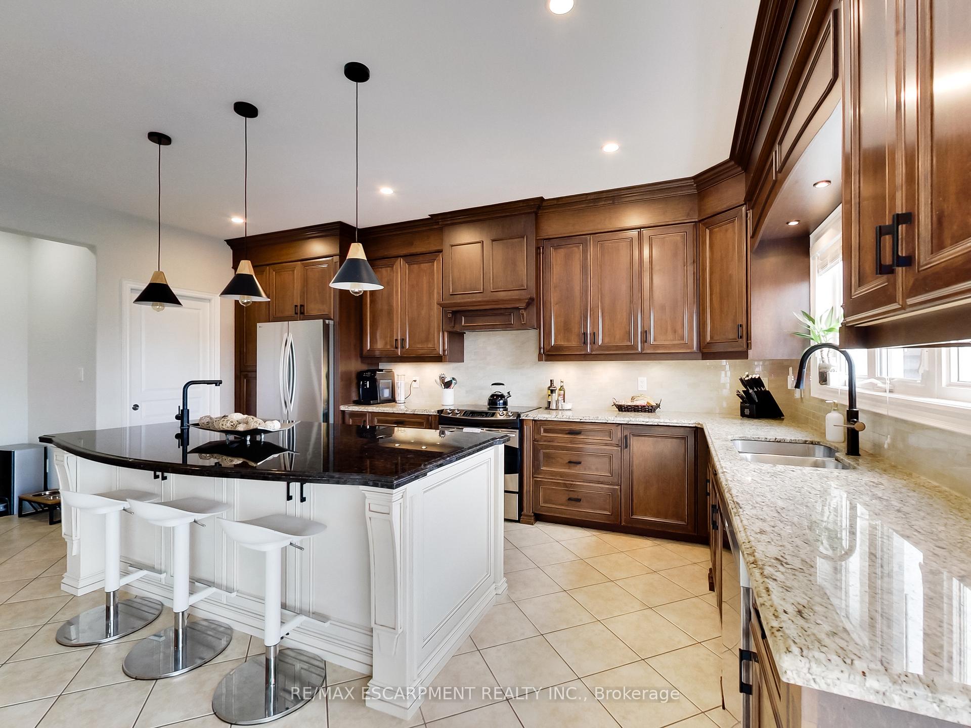 Photo 20 of 4007 Bush Crescent, Lincoln, Beamsville — HOMEH