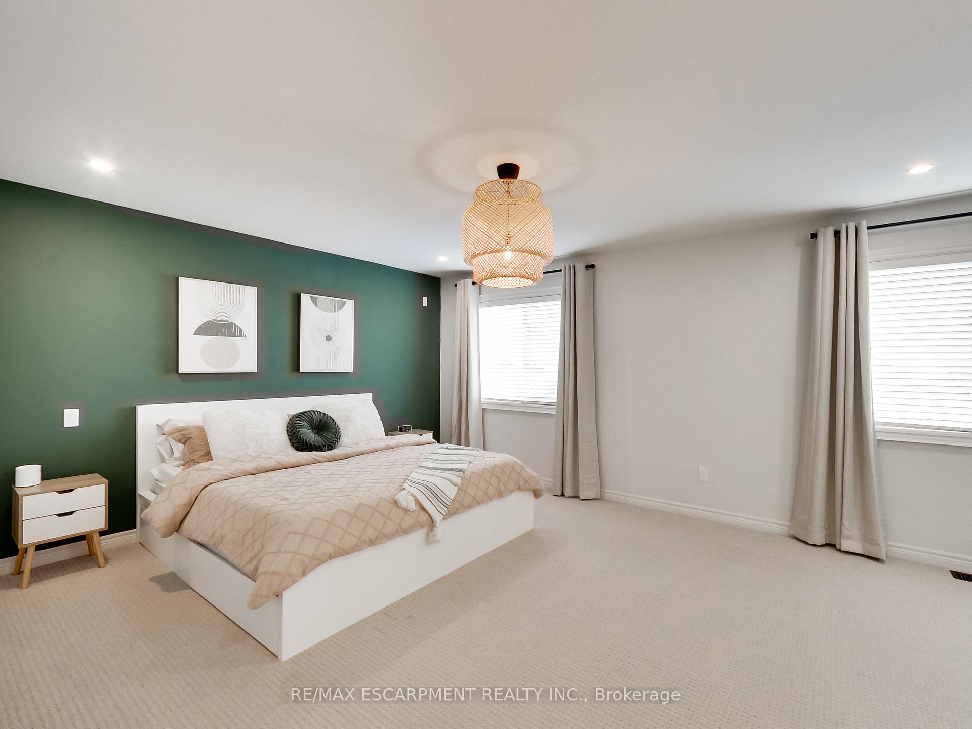 Photo 32 of 4007 Bush Crescent, Lincoln, Beamsville — HOMEH