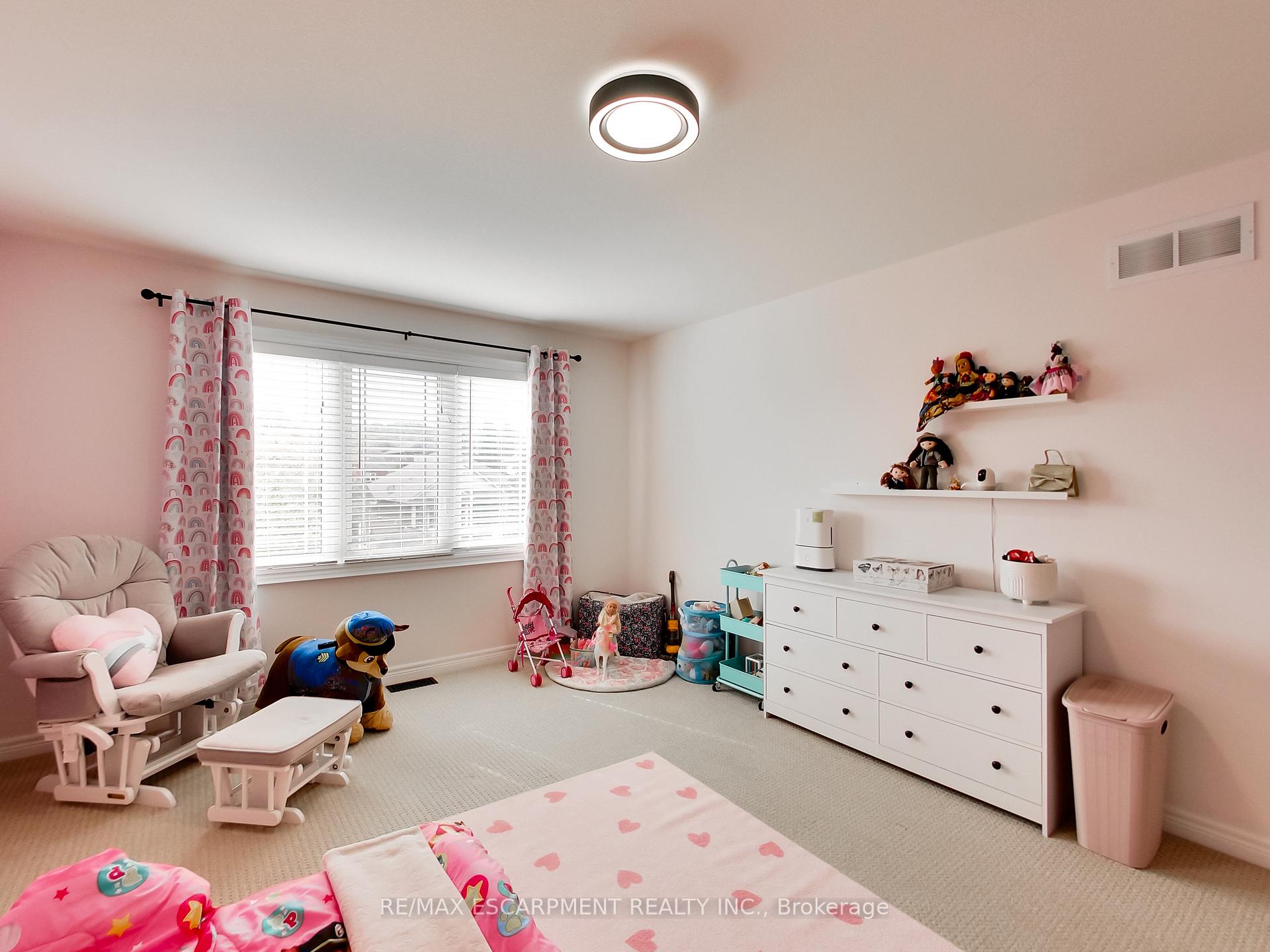Photo 50 of 4007 Bush Crescent, Lincoln, Beamsville — HOMEH