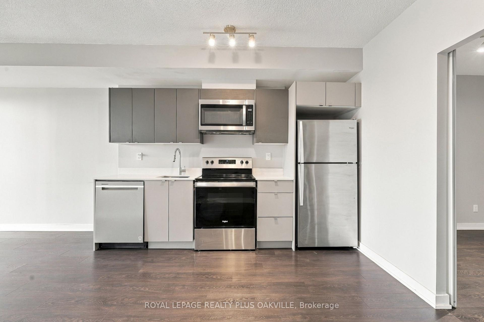 Photo 5 of Unit A312, 3210 Dakota Common, Burlington, Alton — HOMEH