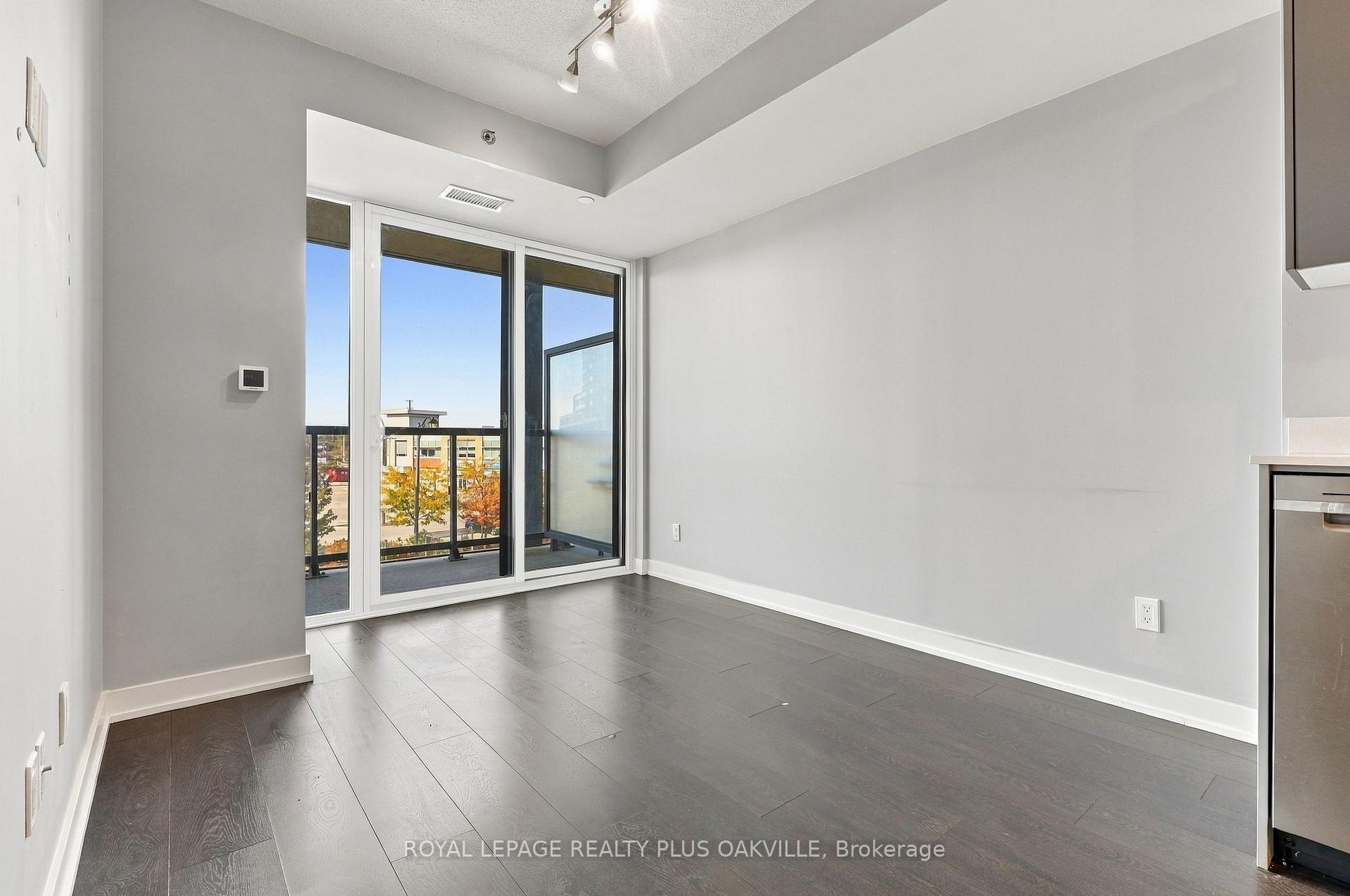 Photo 7 of Unit A312, 3210 Dakota Common, Burlington, Alton — HOMEH