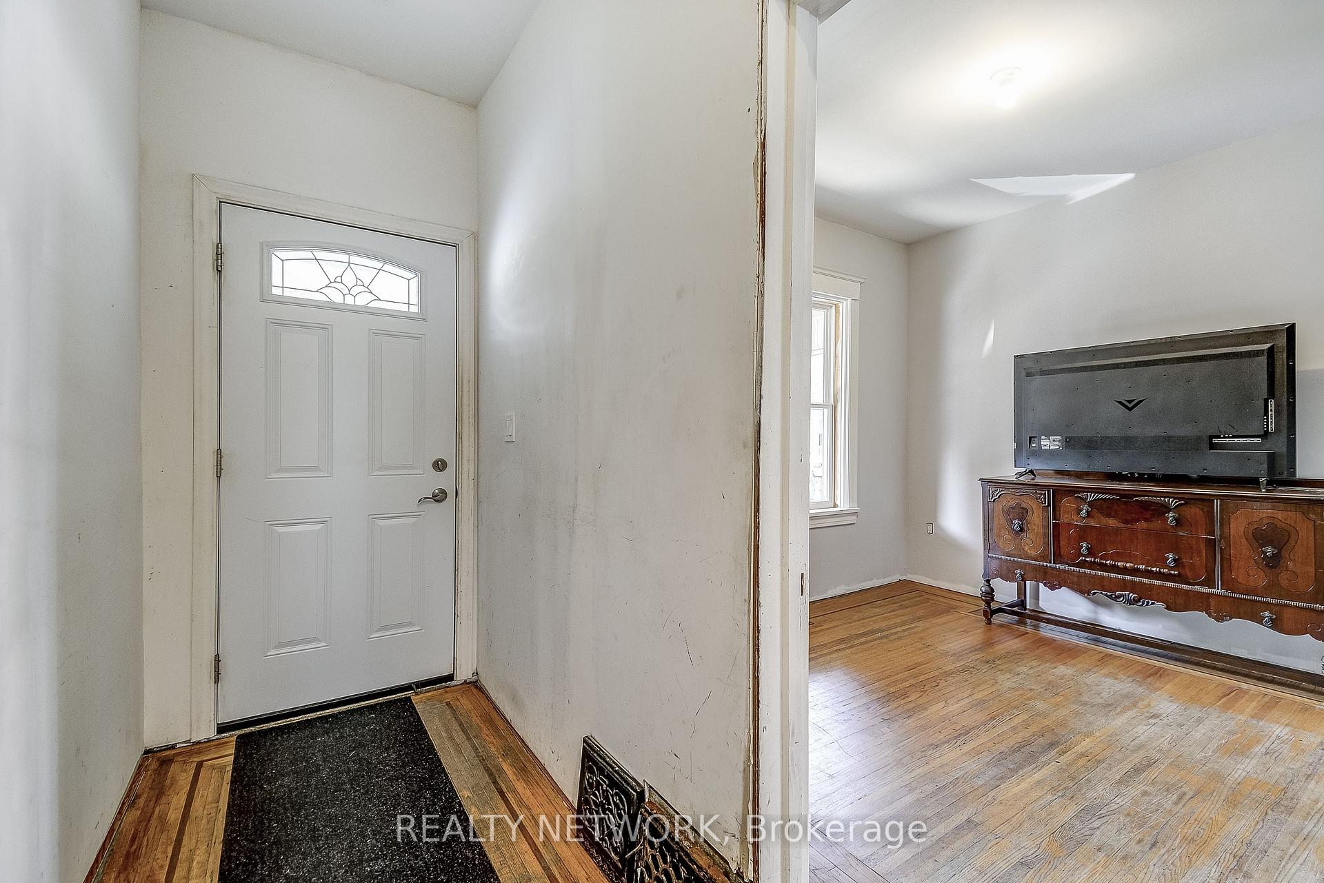 Photo 5 of 11 Elm Street, Hamilton, Blakeley — HOMEH