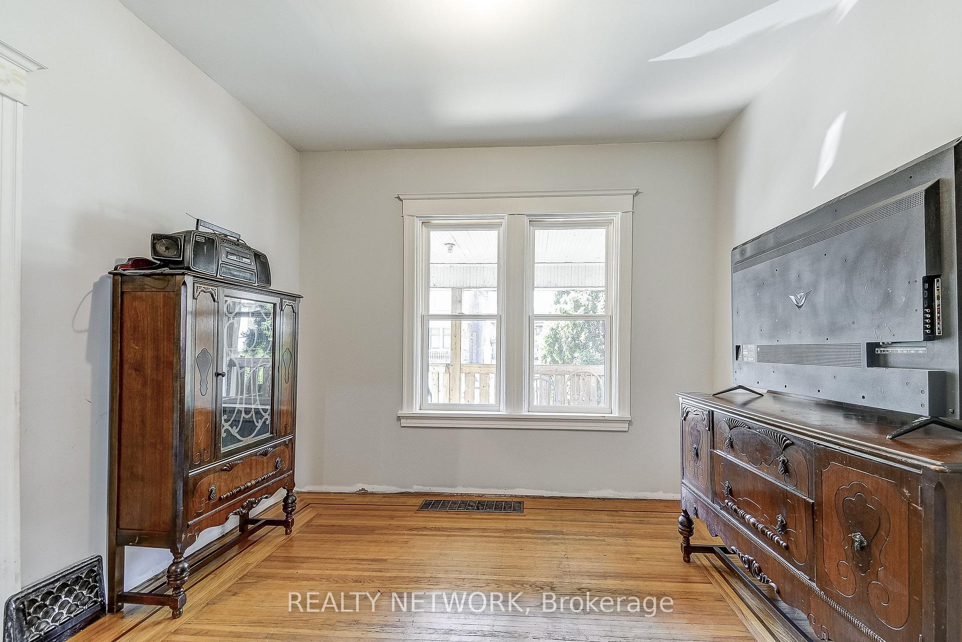Photo 7 of 11 Elm Street, Hamilton, Blakeley — HOMEH