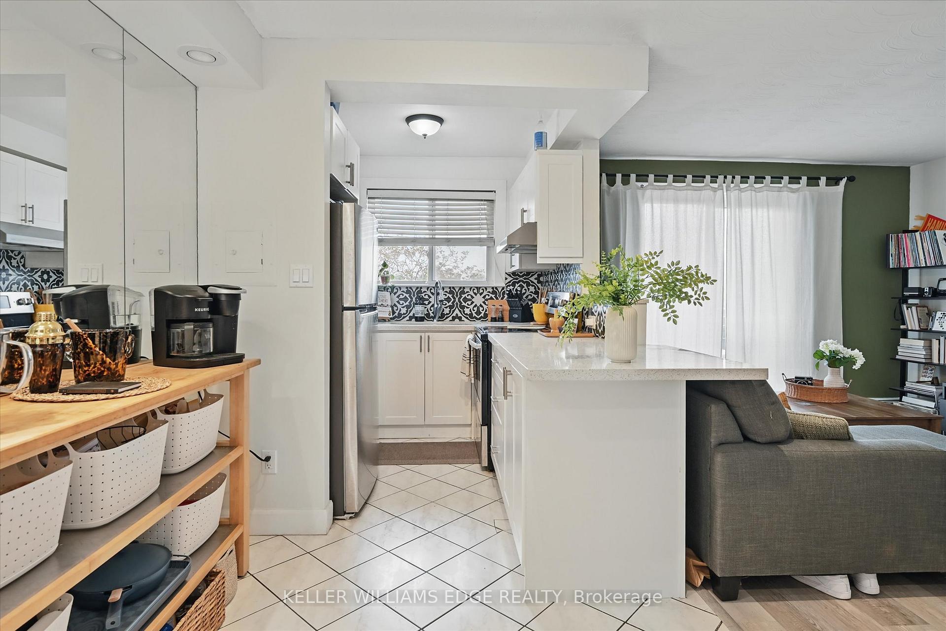 Photo 7 of Unit 43, 2373 King Street E, Hamilton, Glenview — HOMEH