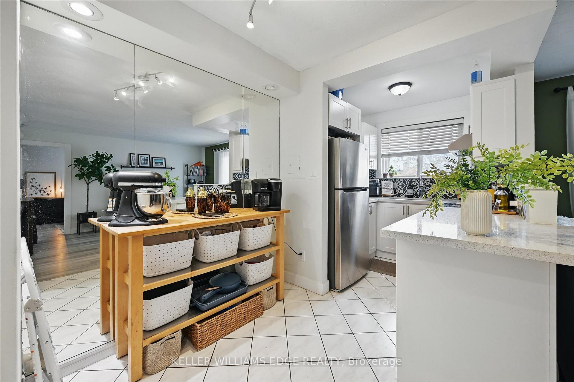 Photo 8 of Unit 43, 2373 King Street E, Hamilton, Glenview — HOMEH