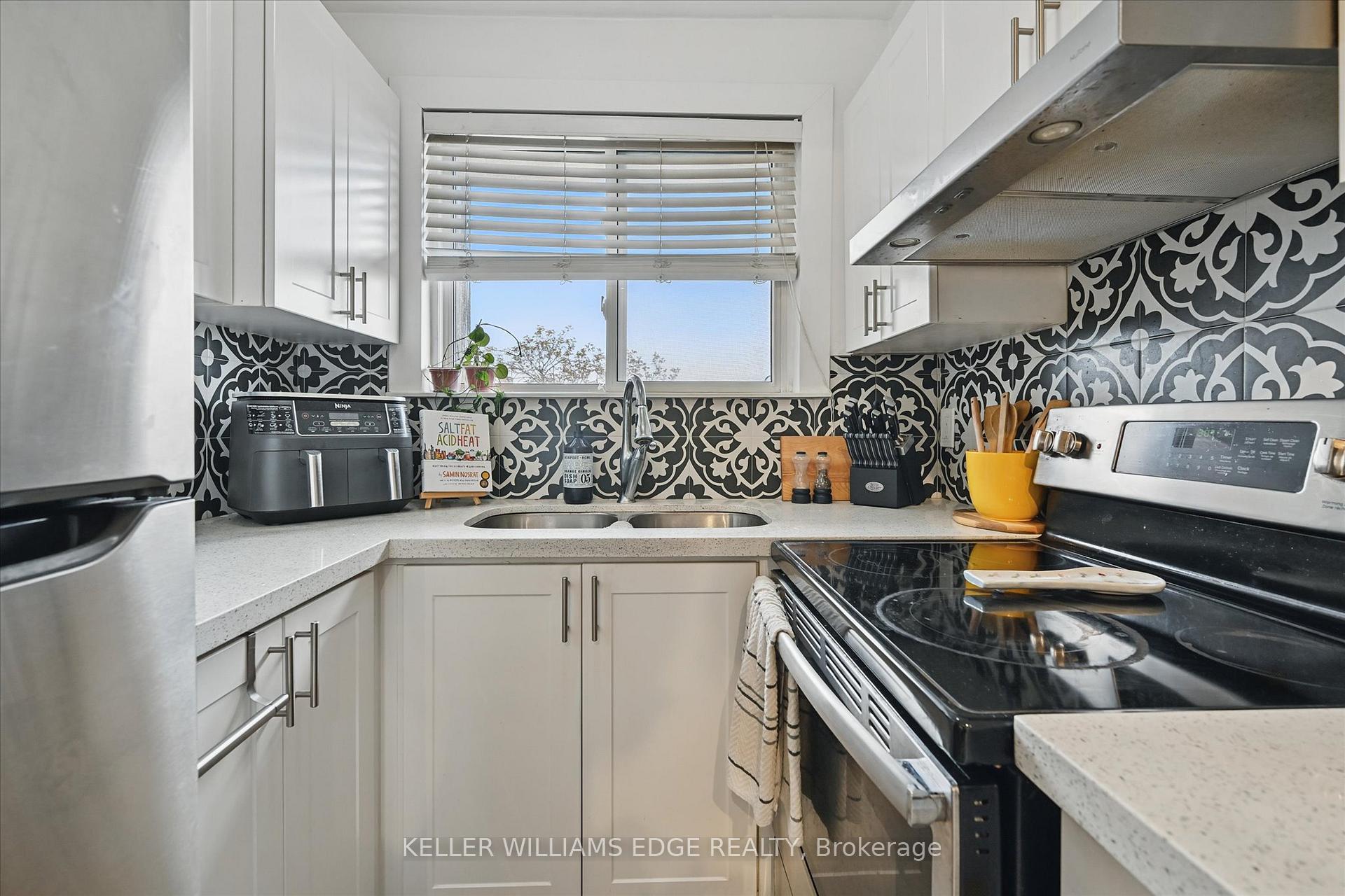Photo 10 of Unit 43, 2373 King Street E, Hamilton, Glenview — HOMEH