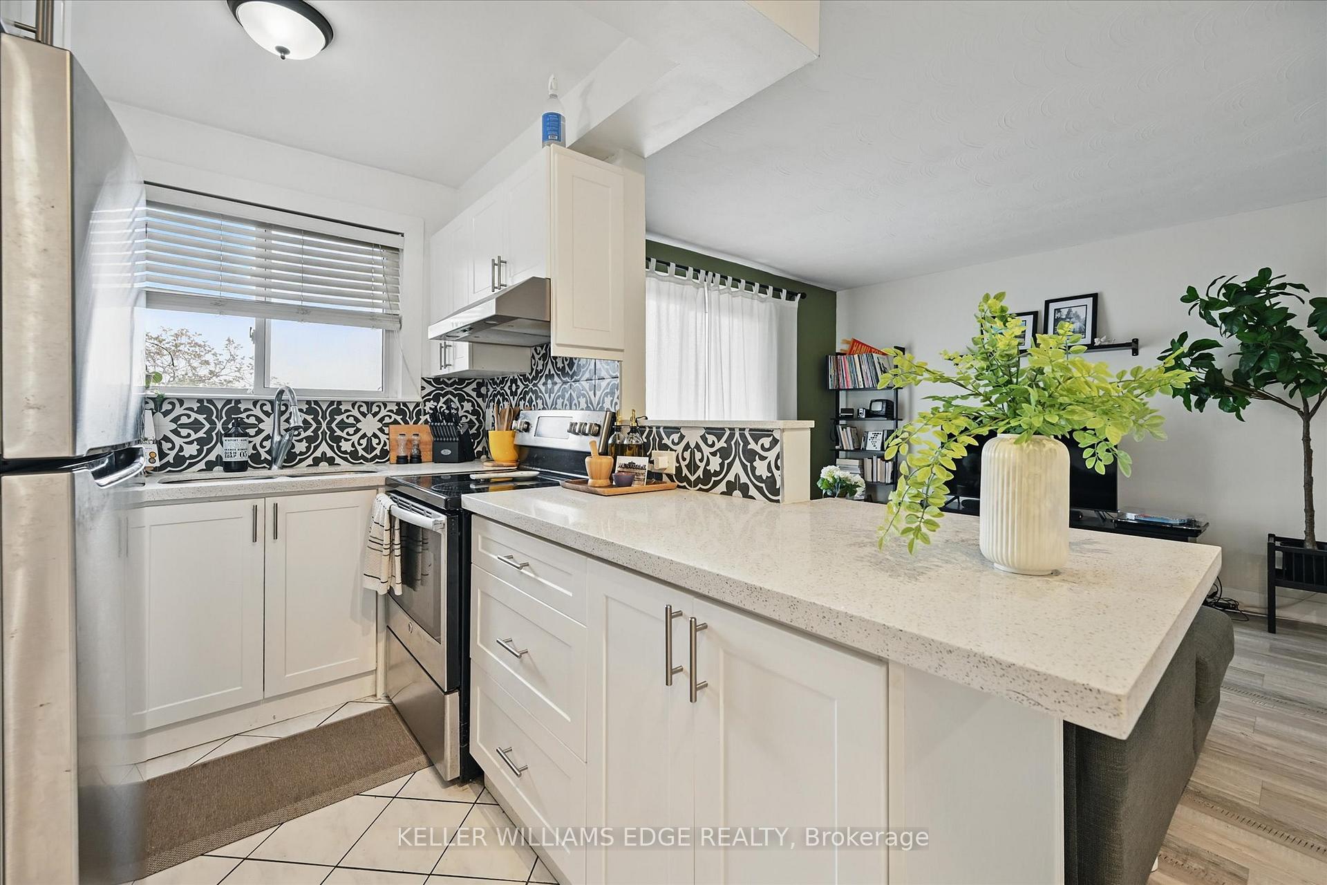 Photo 12 of Unit 43, 2373 King Street E, Hamilton, Glenview — HOMEH