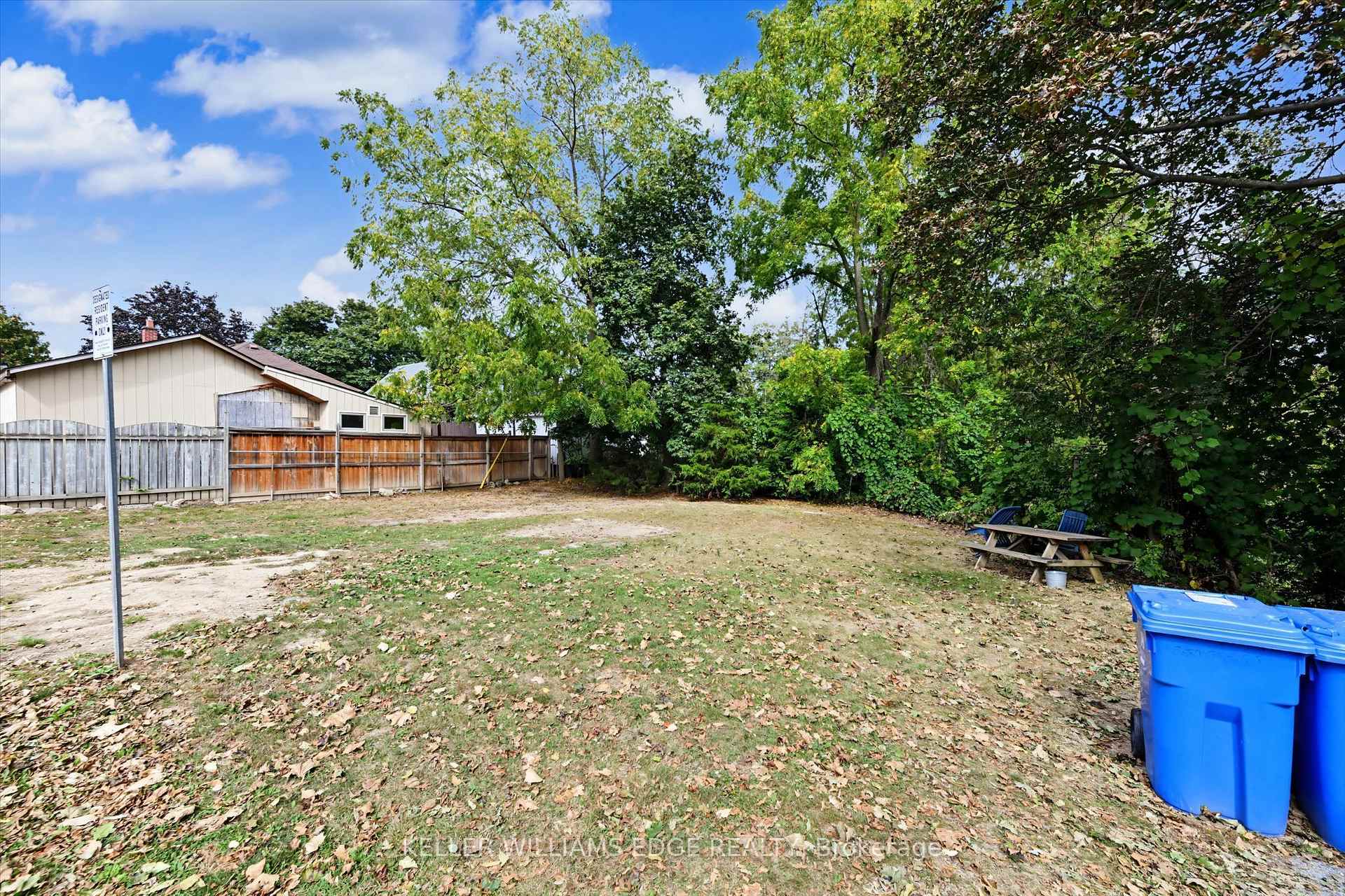 Photo 35 of Unit 43, 2373 King Street E, Hamilton, Glenview — HOMEH