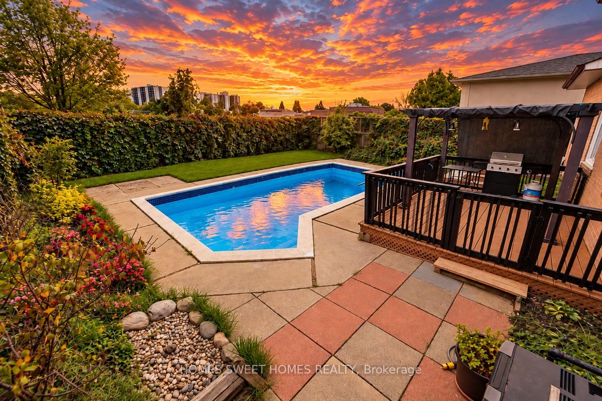 Photo 23 of 99 Amberjack Boulevard, Scarborough, Woburn — HOMEH