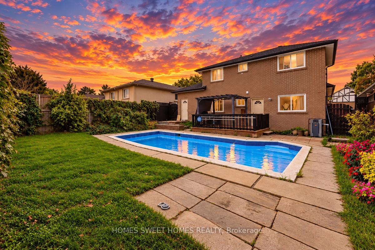 Photo 26 of 99 Amberjack Boulevard, Scarborough, Woburn — HOMEH