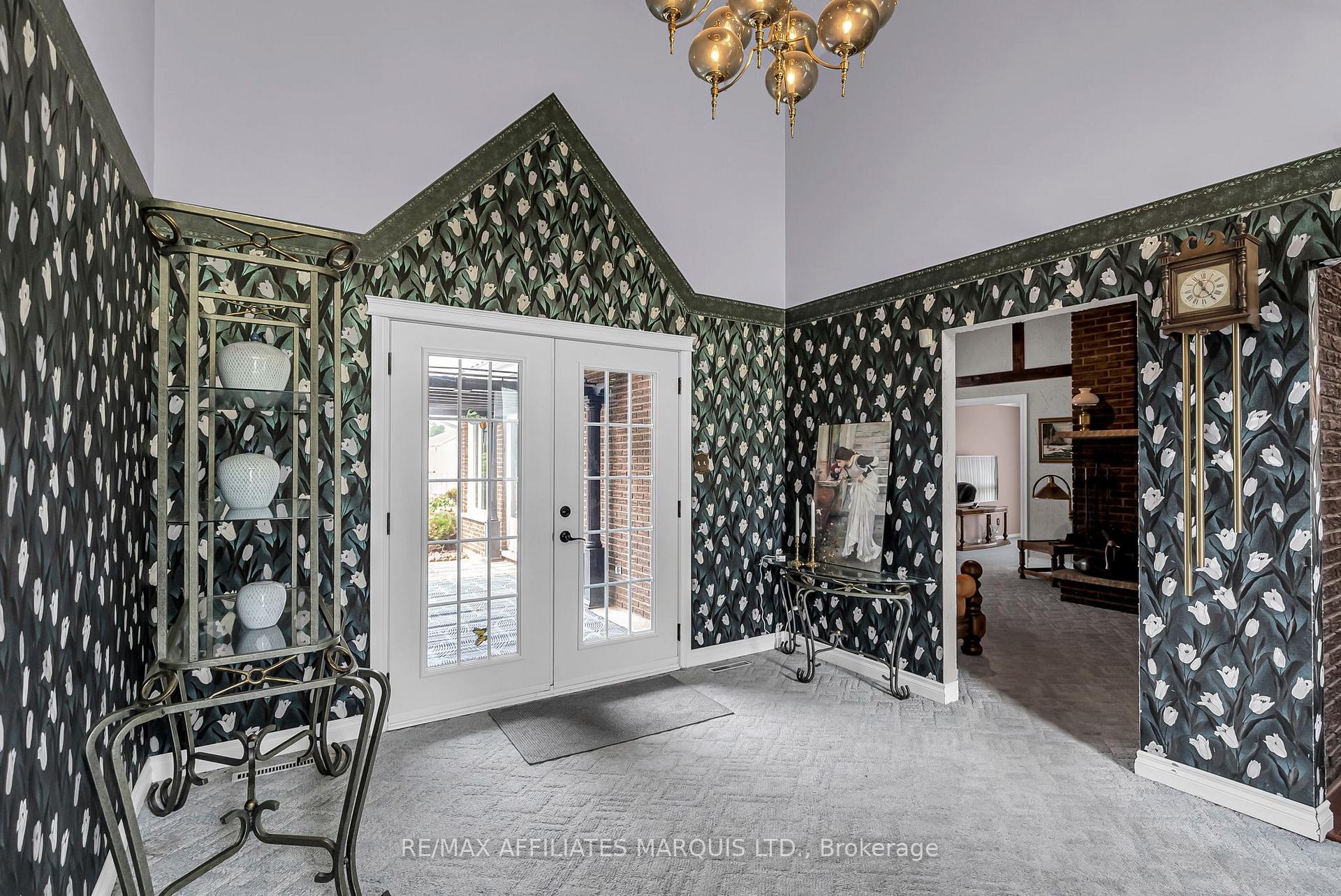 Photo 6 of 2724 Ross Avenue, Cornwall — HOMEH