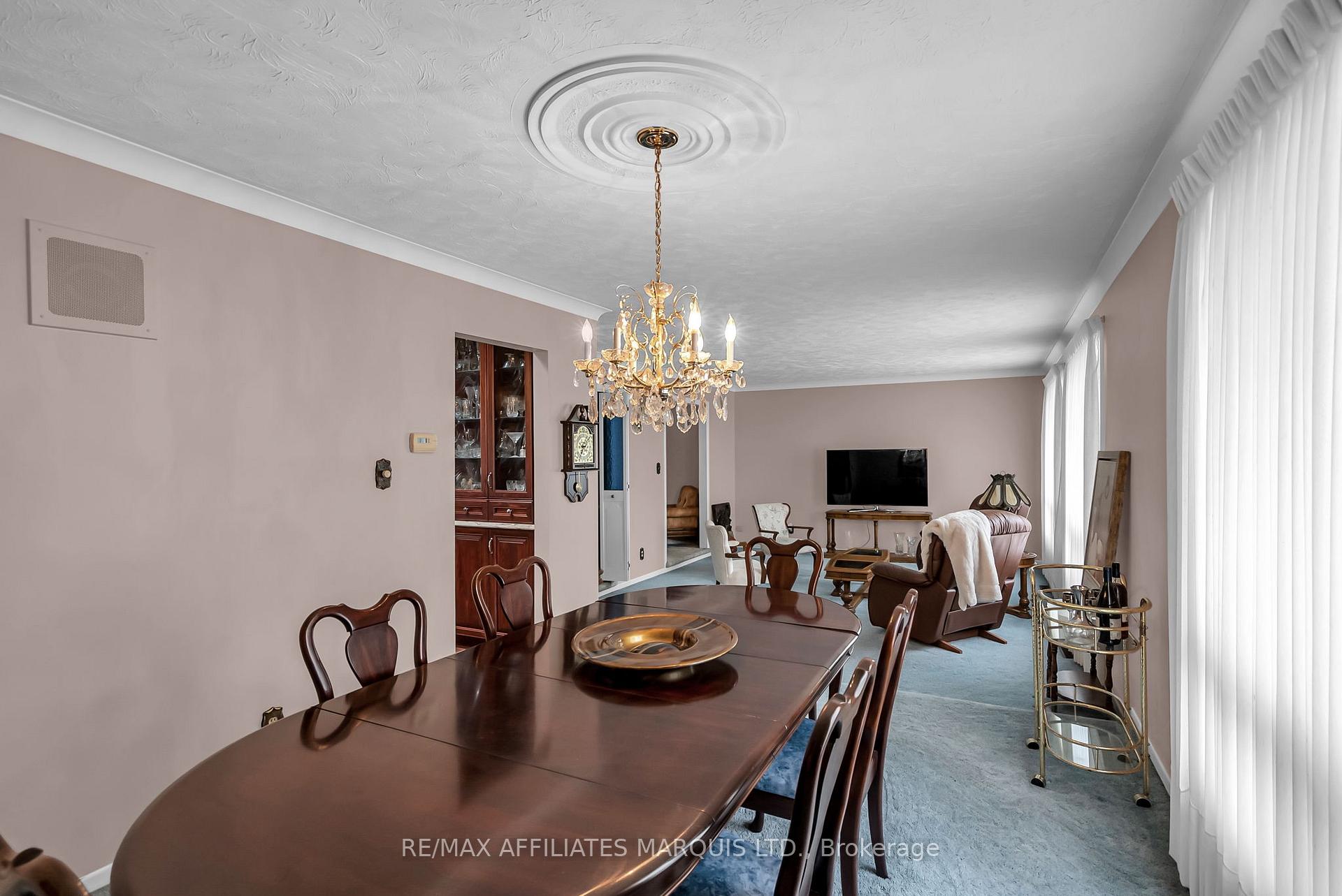 Photo 14 of 2724 Ross Avenue, Cornwall — HOMEH