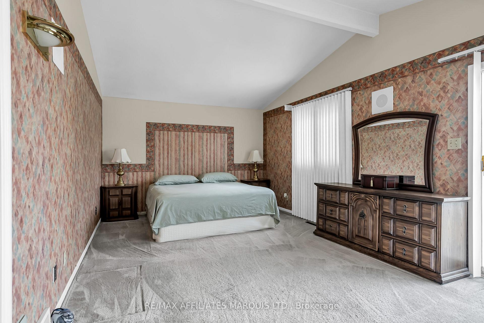 Photo 25 of 2724 Ross Avenue, Cornwall — HOMEH