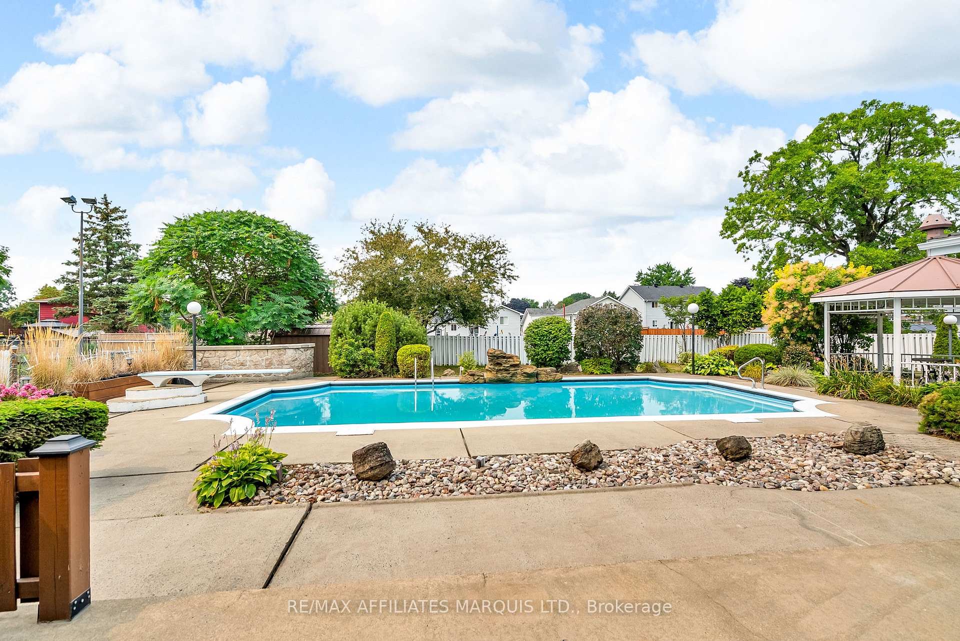 Photo 37 of 2724 Ross Avenue, Cornwall — HOMEH