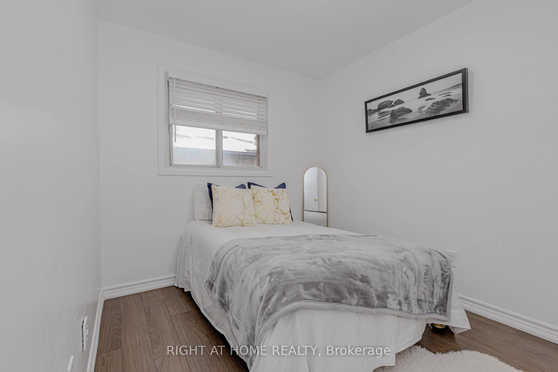 Photo 29 of Unit 3, 40 Rexdale Boulevard, Etobicoke, Rexdale-Kipling — HOMEH