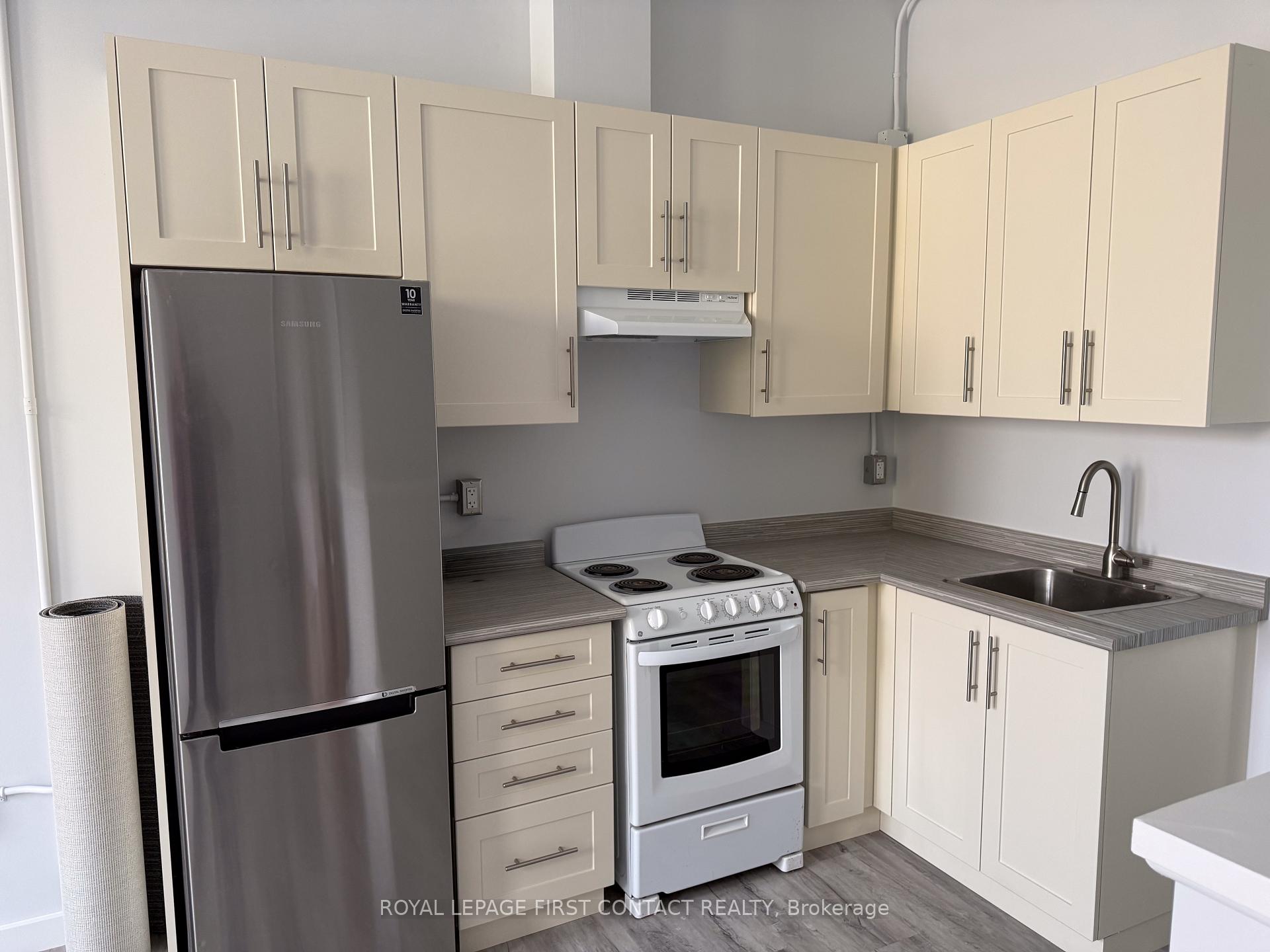 Photo 7 of Unit A, 23 Peter Street, Orillia — HOMEH