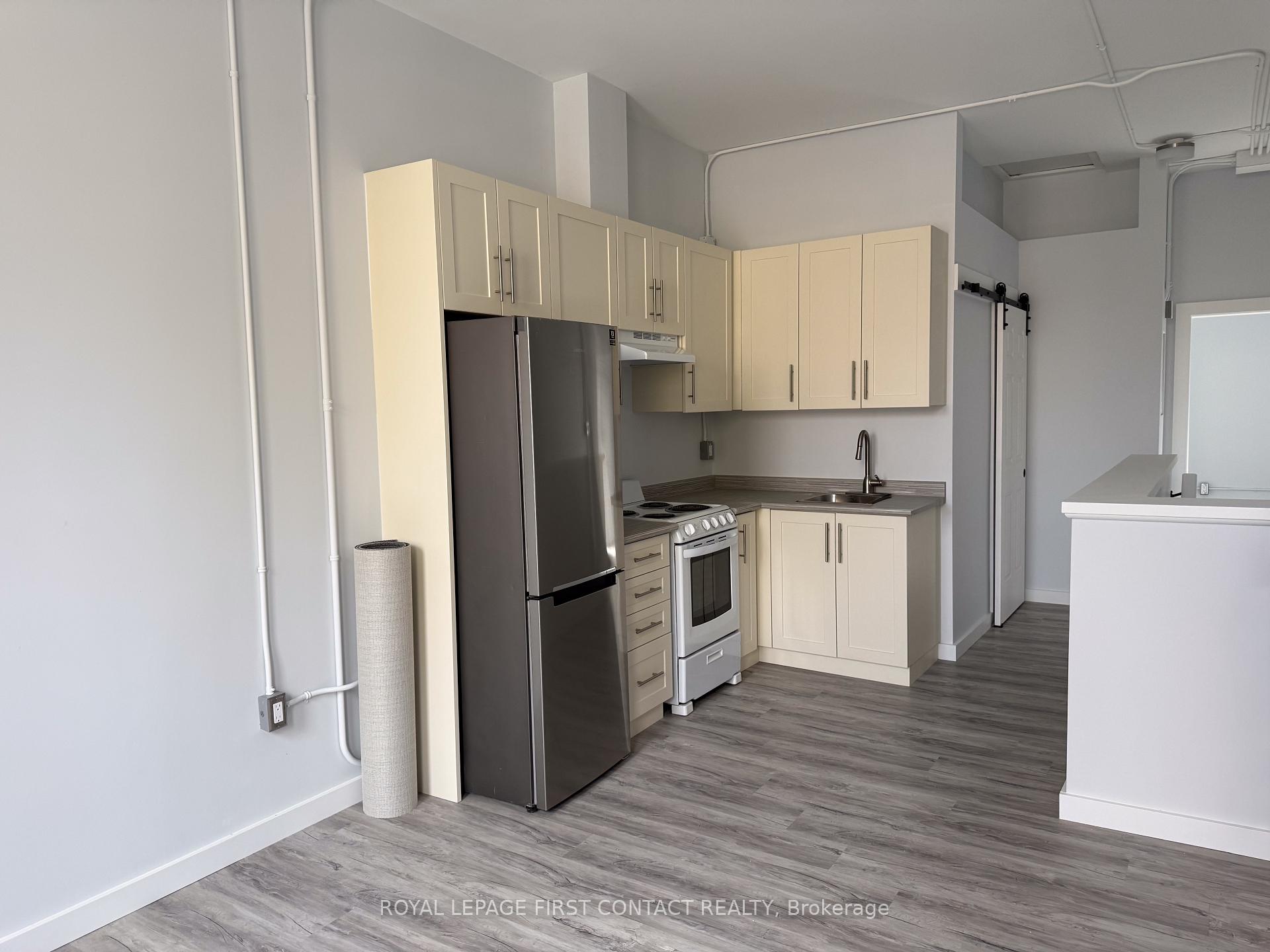 Photo 8 of Unit A, 23 Peter Street, Orillia — HOMEH