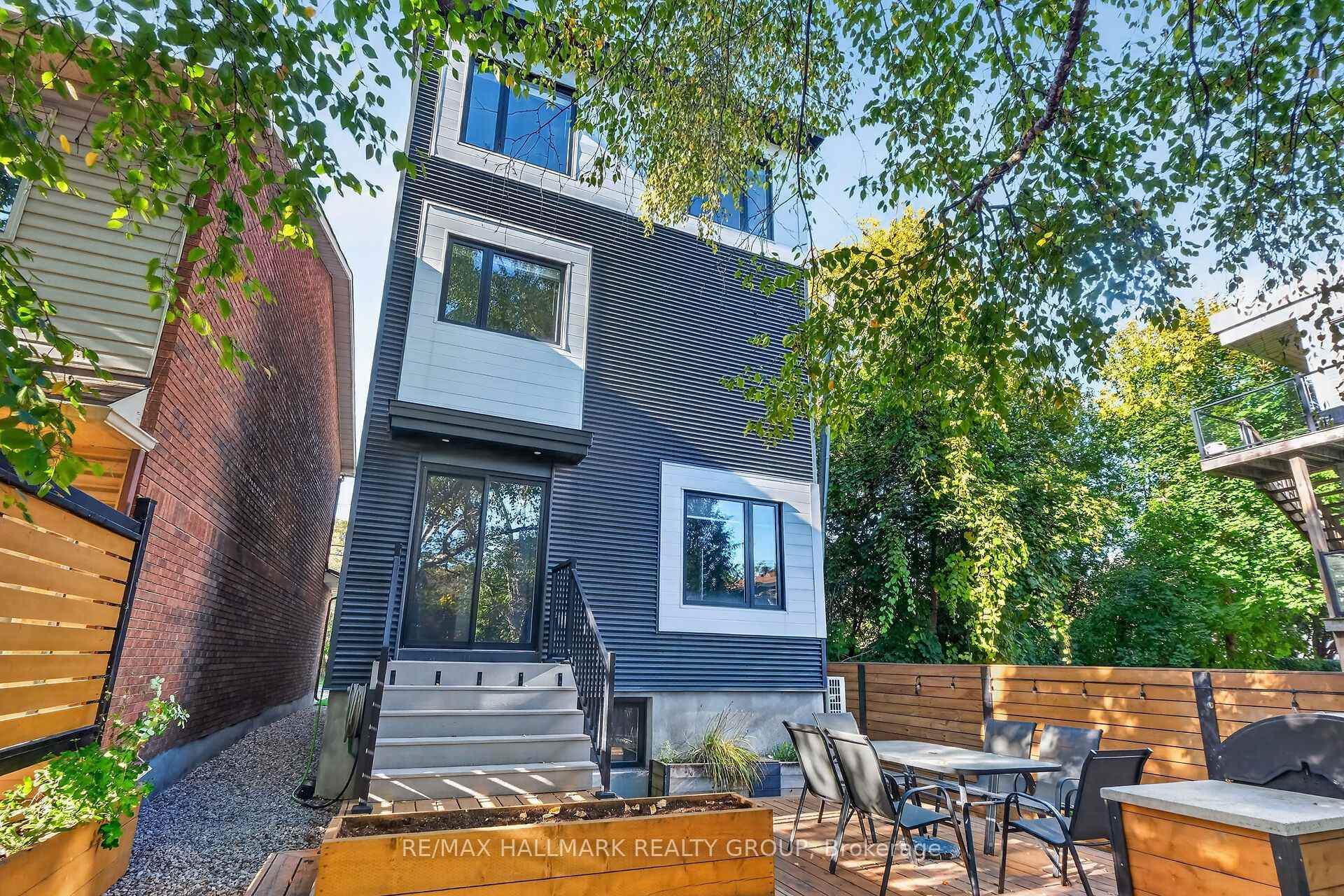 Photo 6 of 120 Lees Avenue, Ottawa, Ottawa East — HOMEH