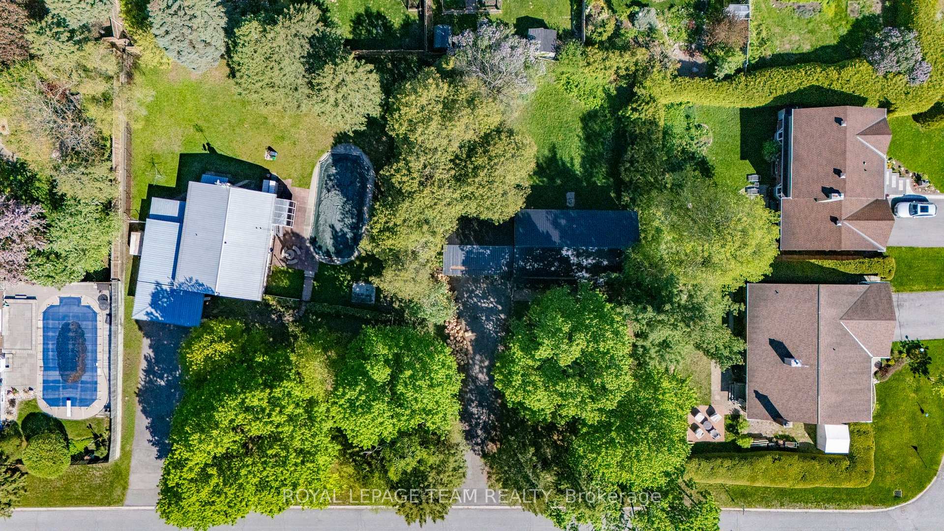 Photo 5 of 26 Maple Grove Road, Ottawa, Kanata - Katimavik — HOMEH