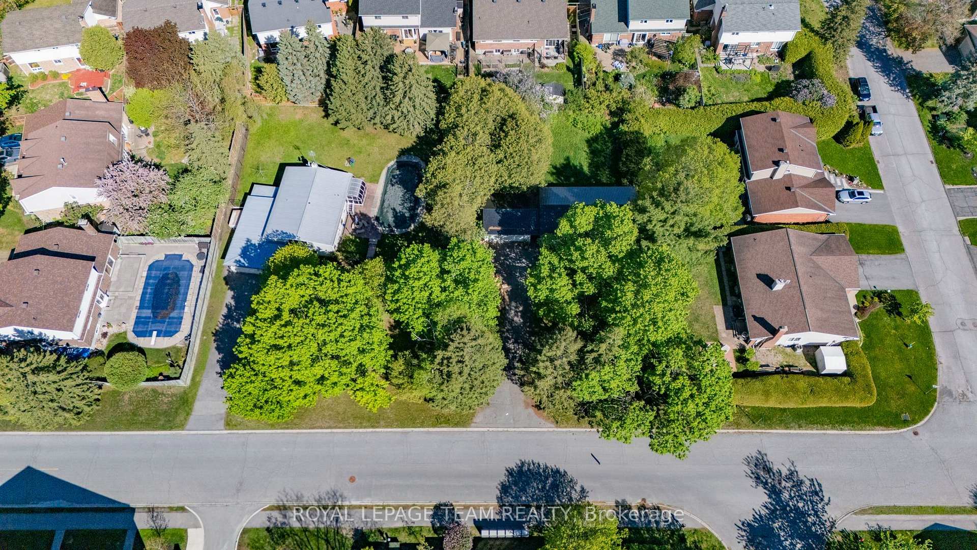 Photo 6 of 26 Maple Grove Road, Ottawa, Kanata - Katimavik — HOMEH
